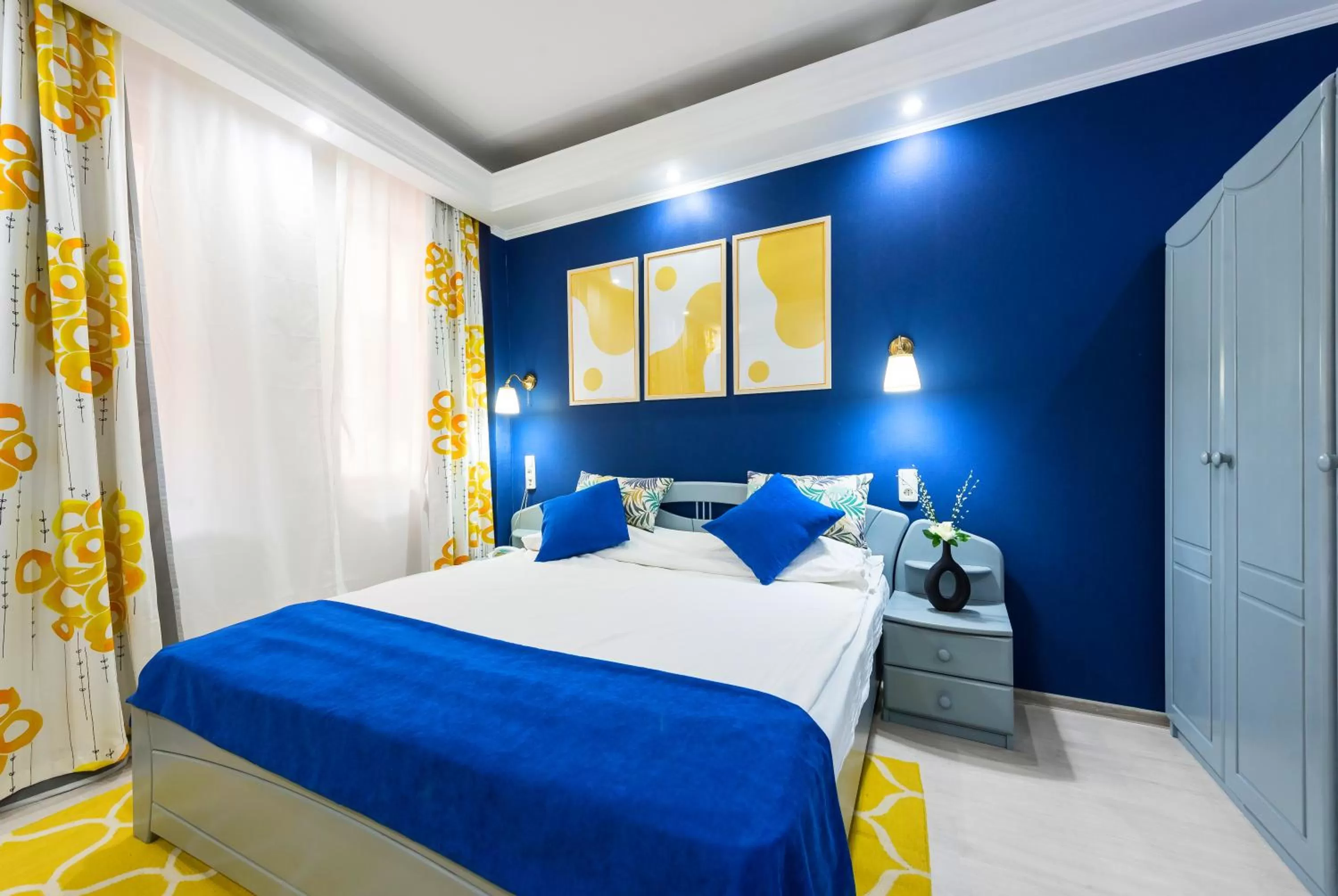 Bed in Relax Comfort Suites Hotel