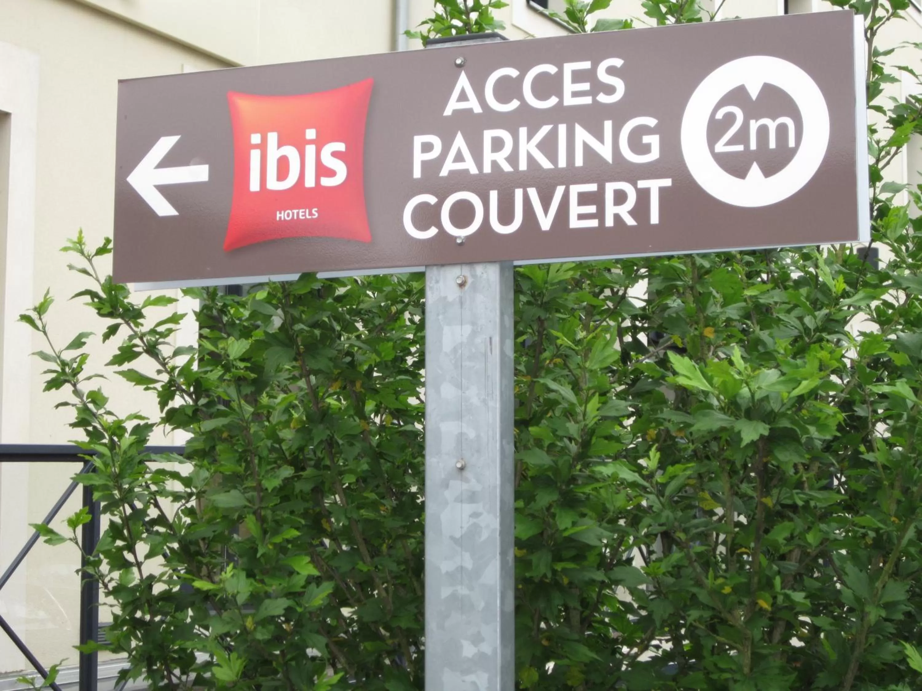 Property logo or sign in Ibis Vitré Centre