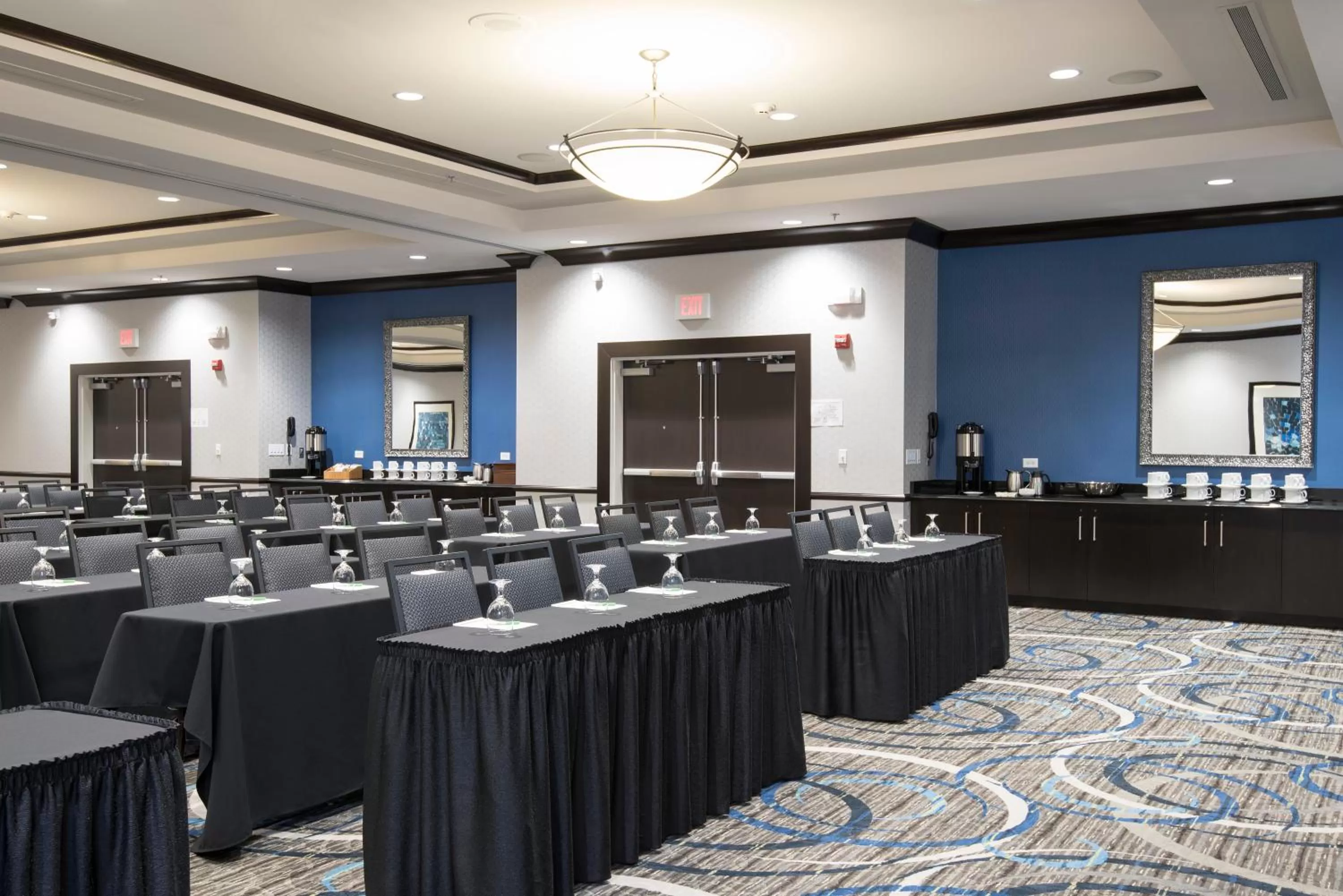 Meeting/conference room in Holiday Inn Indianapolis Airport by IHG