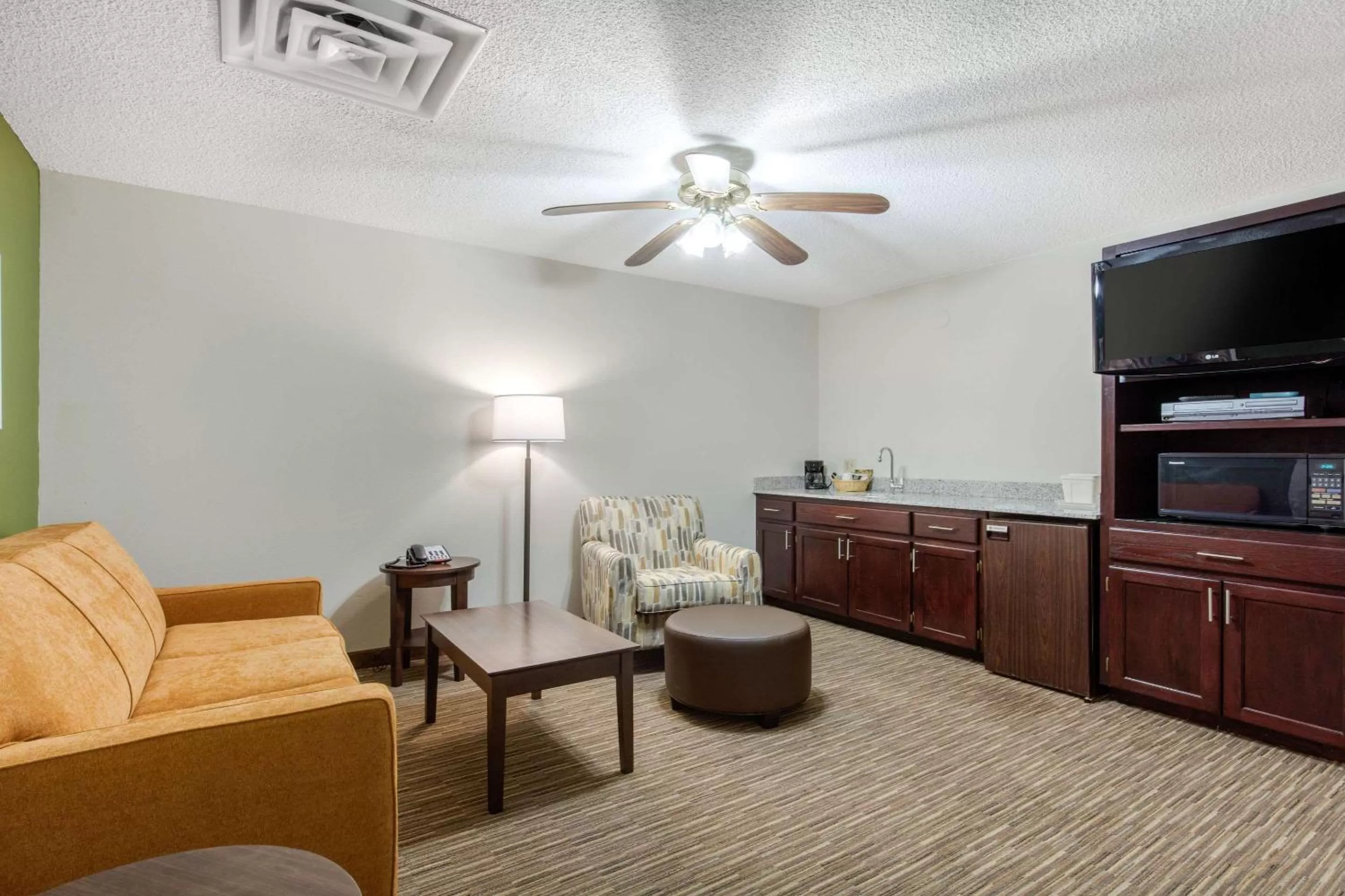 Photo of the whole room in Quality Inn & Suites Mountain Home North