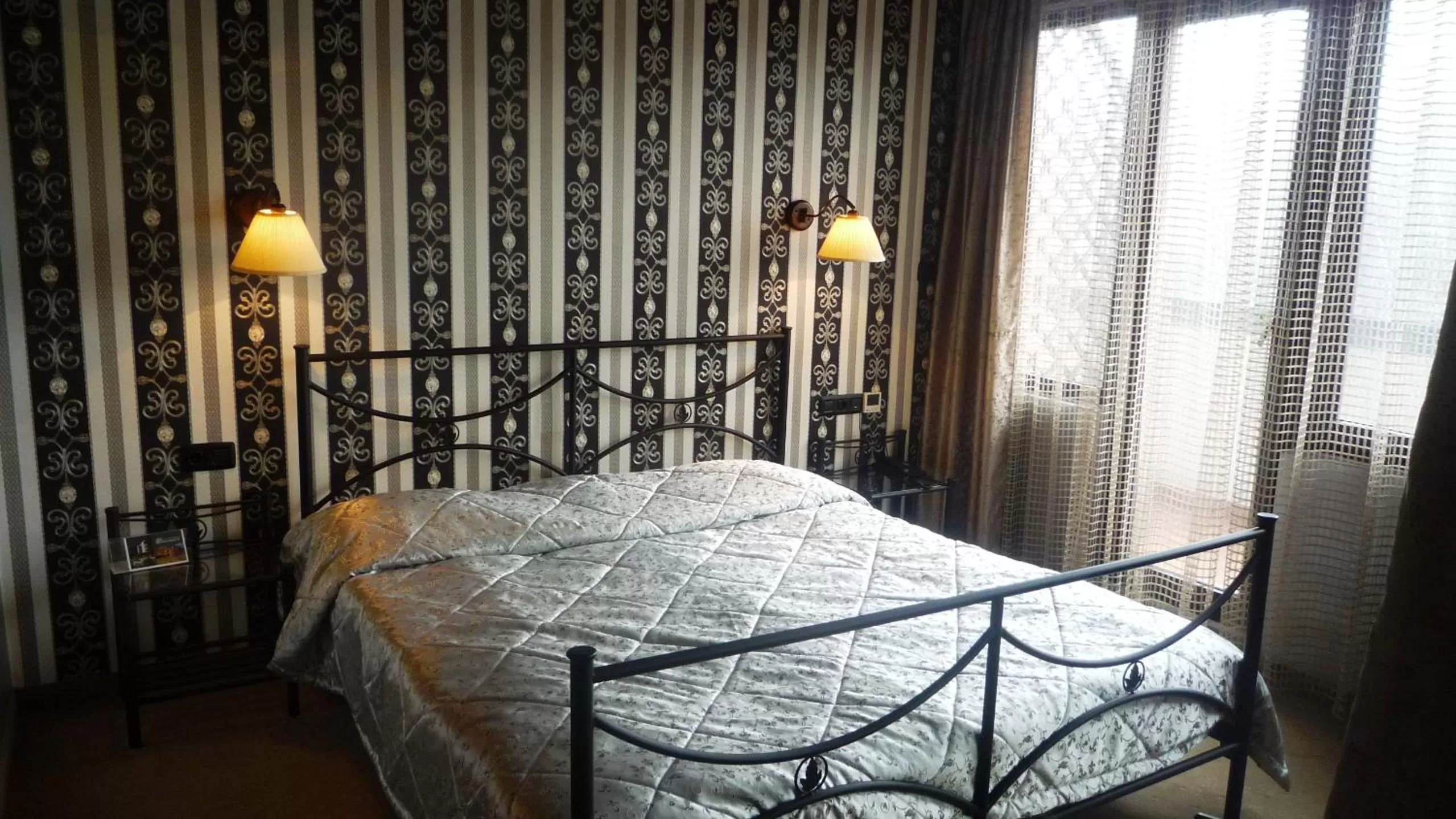 Day, Bed in Hotel Orphey