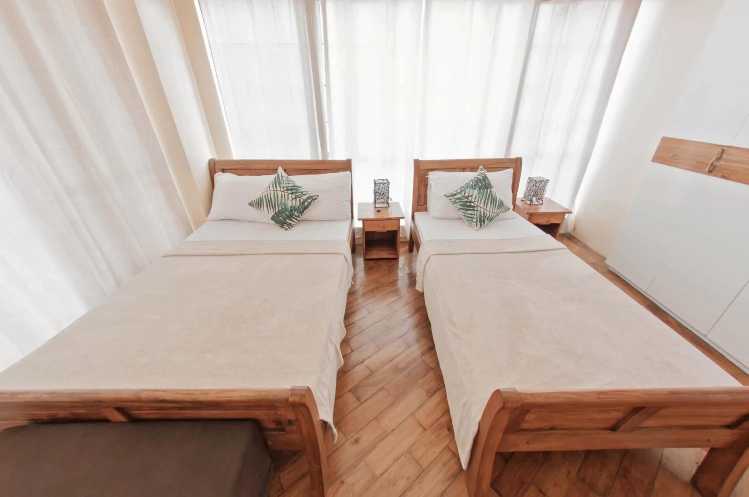 Bed in The Half House by Elmar Cabin