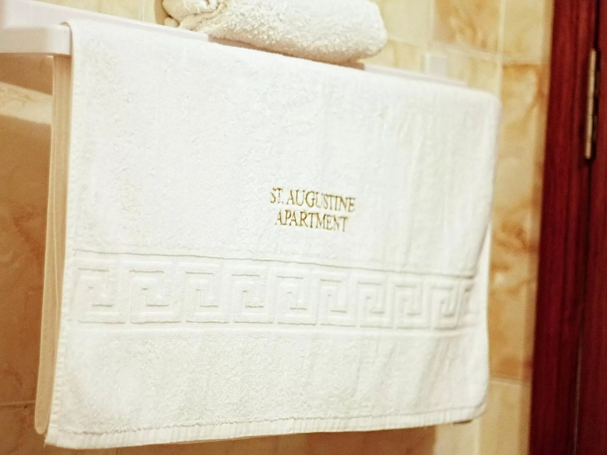 Bathroom, Bed in St Augustine Apart & Hotel