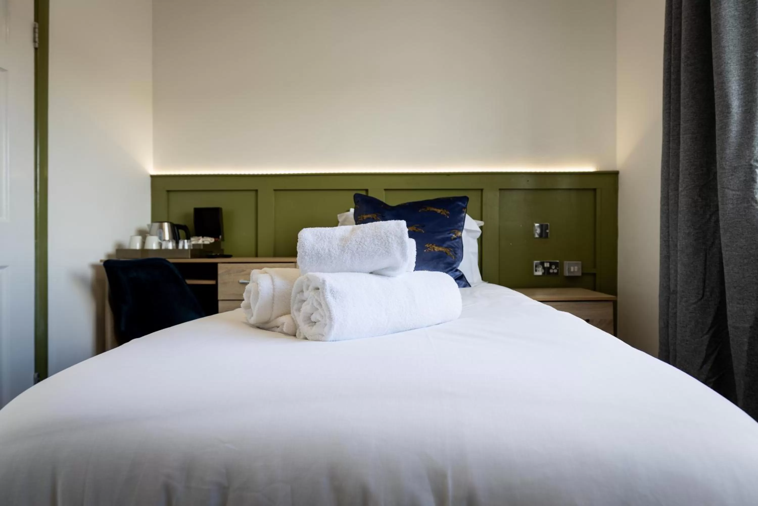 Bedroom, Bed in The Angharad Hotel and Restaurant