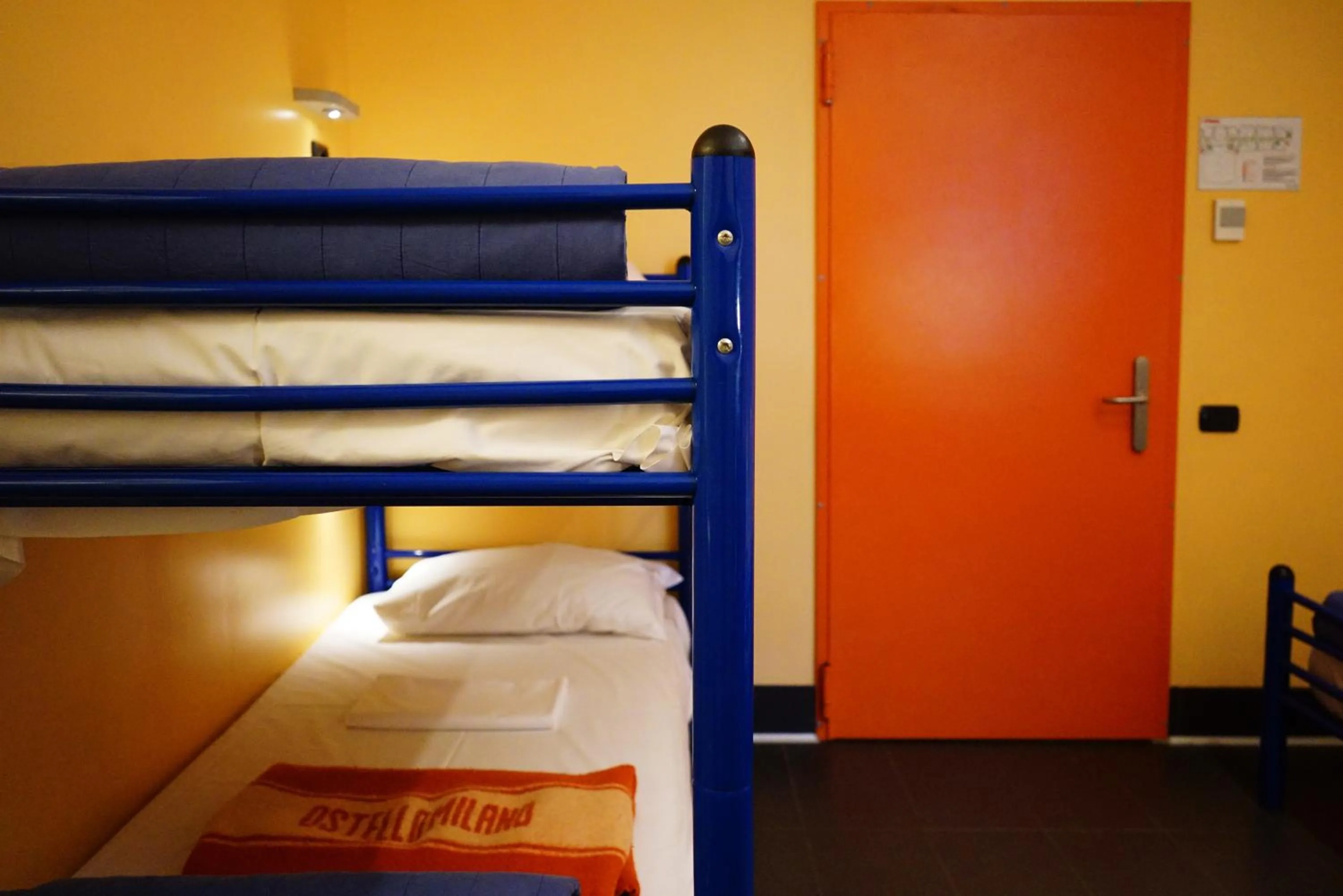 bunk bed, Bed in Hi! Ostello Milano