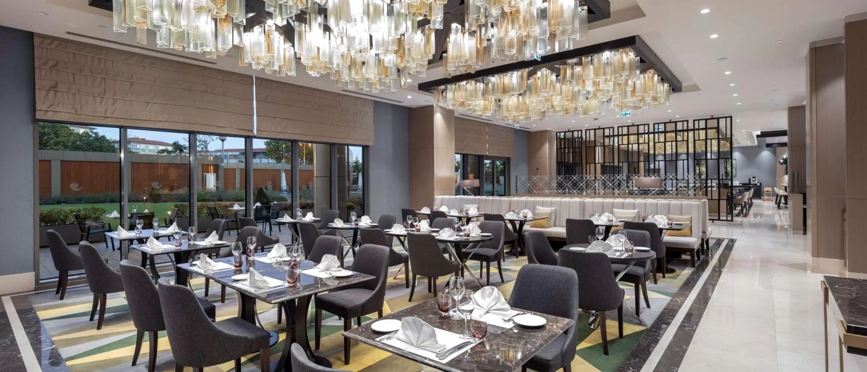 Restaurant/places to eat in Hilton Istanbul Bakirkoy
