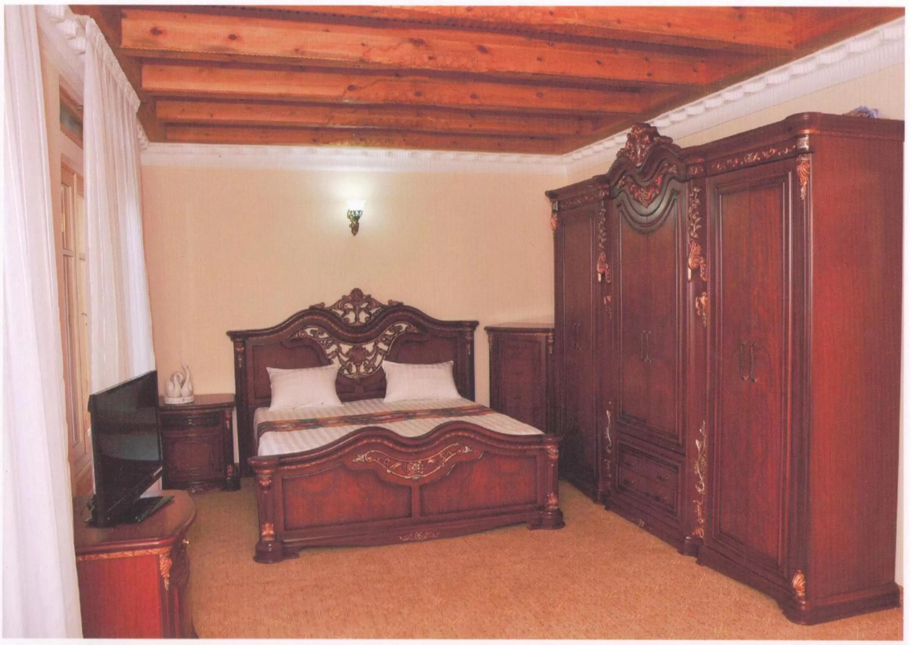 Photo of the whole room, Bed in Kavsar Boutique Hotel