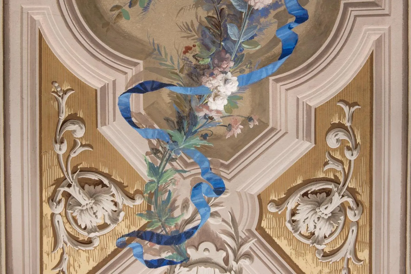 Decorative detail in Albergo Real Castello