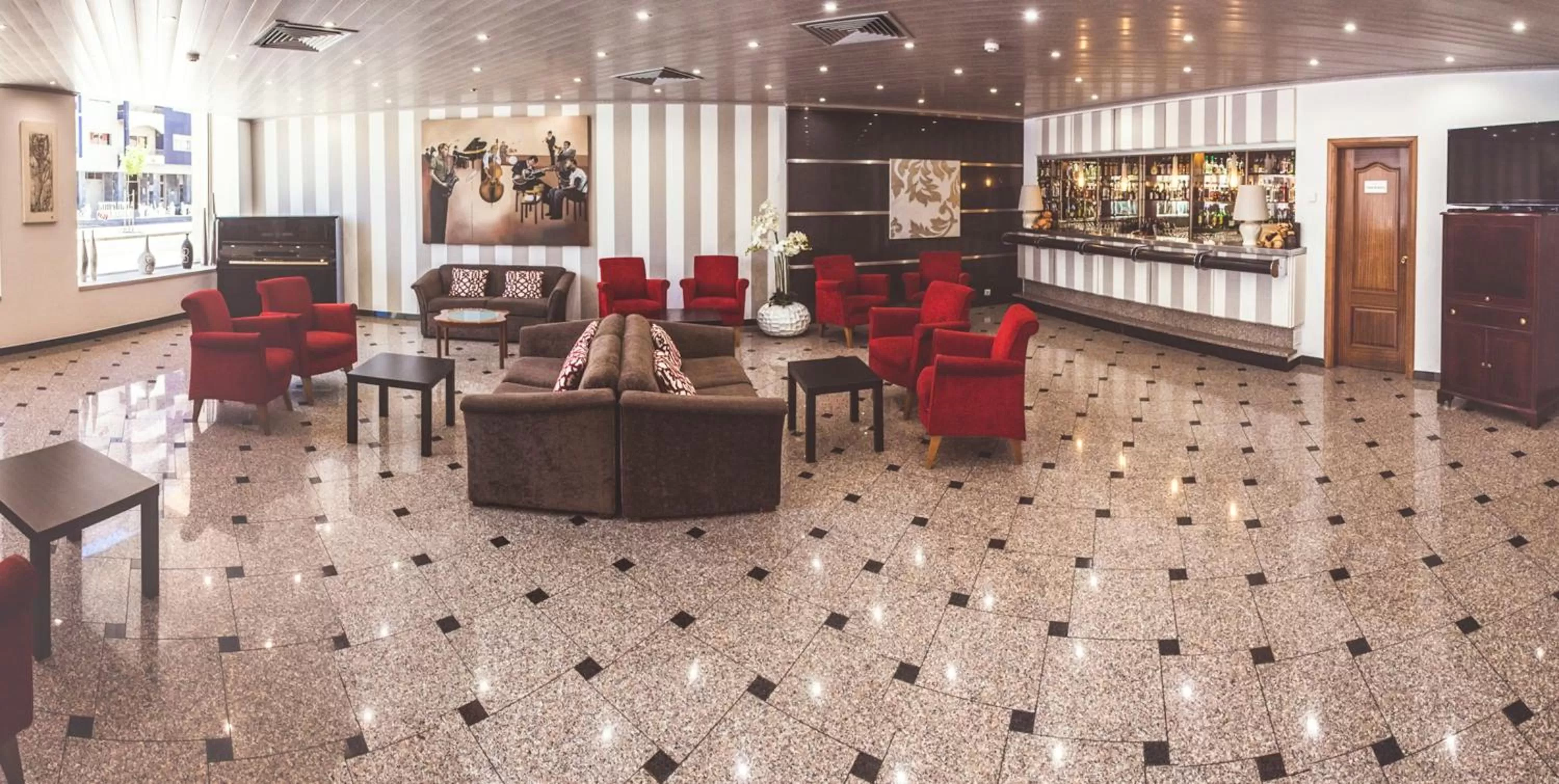 Communal lounge/ TV room in Hotel Cristal Caldas