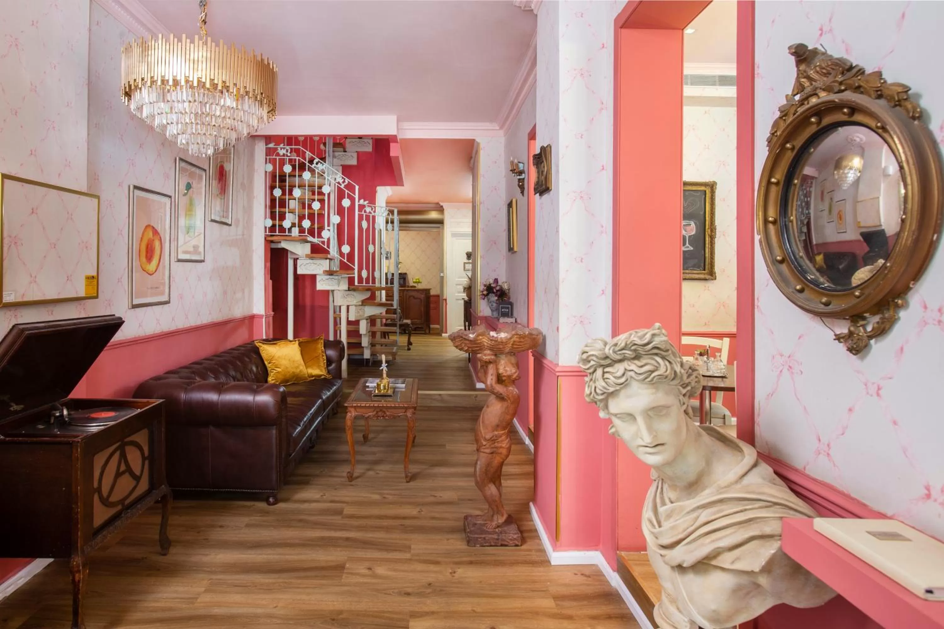 Lobby or reception in The Elliot - Adults only