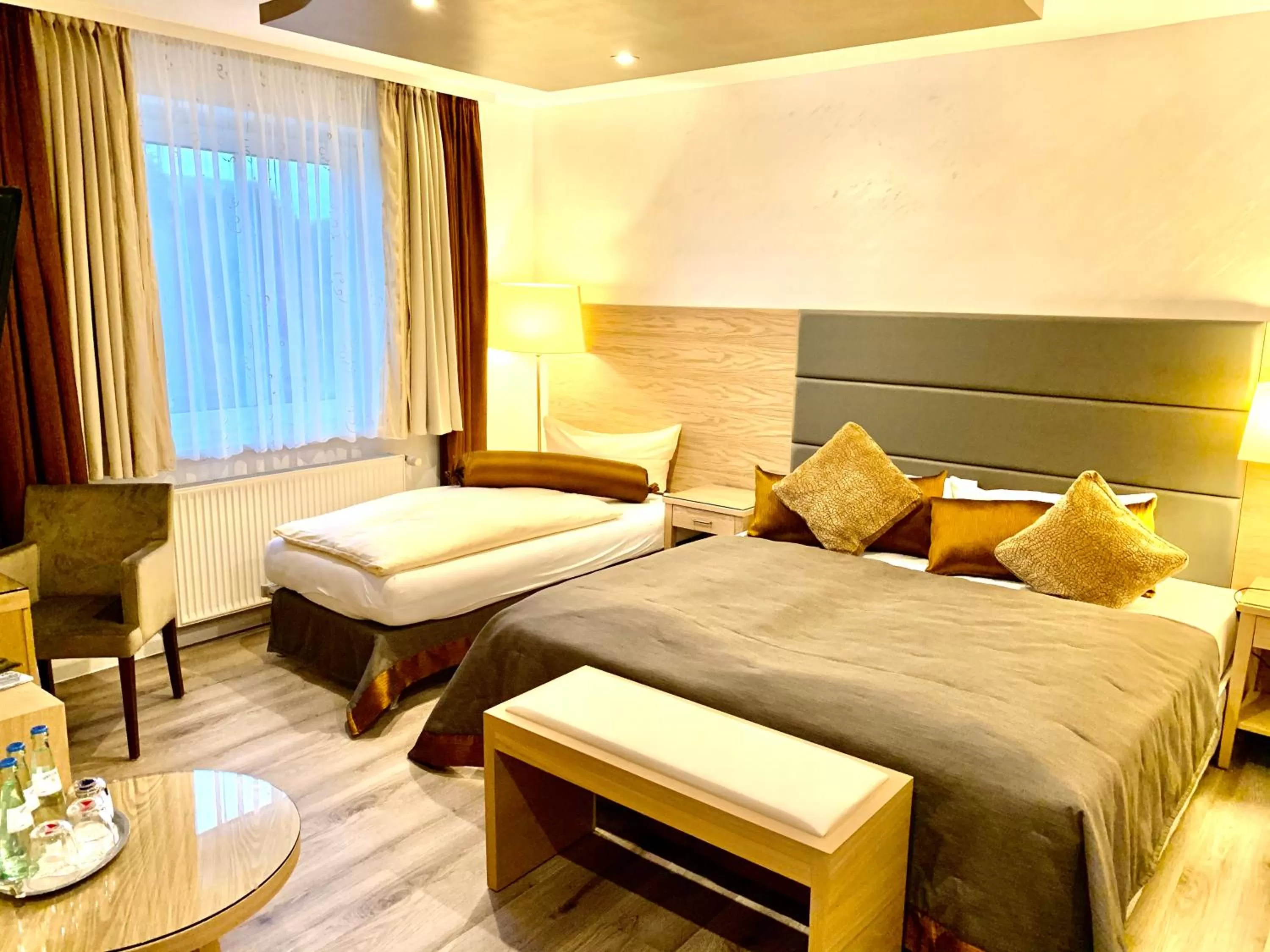 Bed in Boutique Hotel Goldene Henne