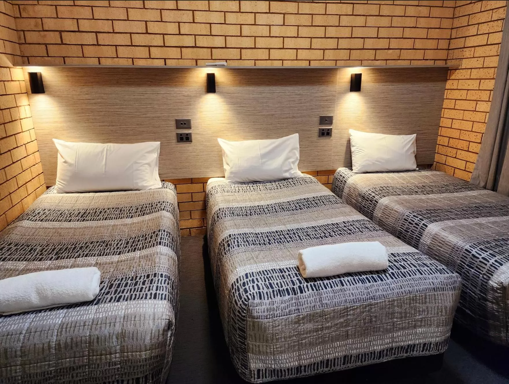 Bedroom, Bed in Tallarook Motor Inn