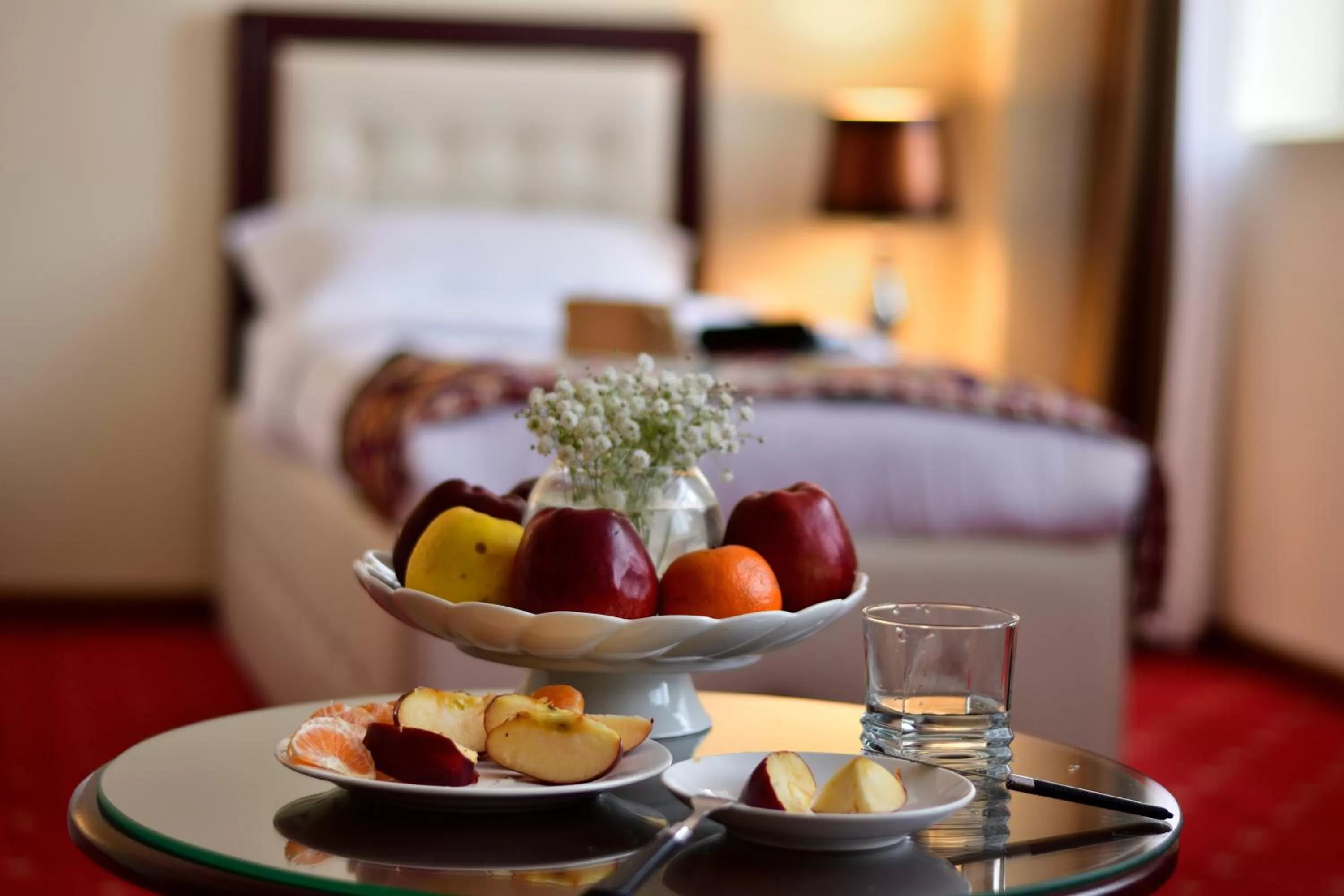 Buffet breakfast, Bed in Hotel Shumon