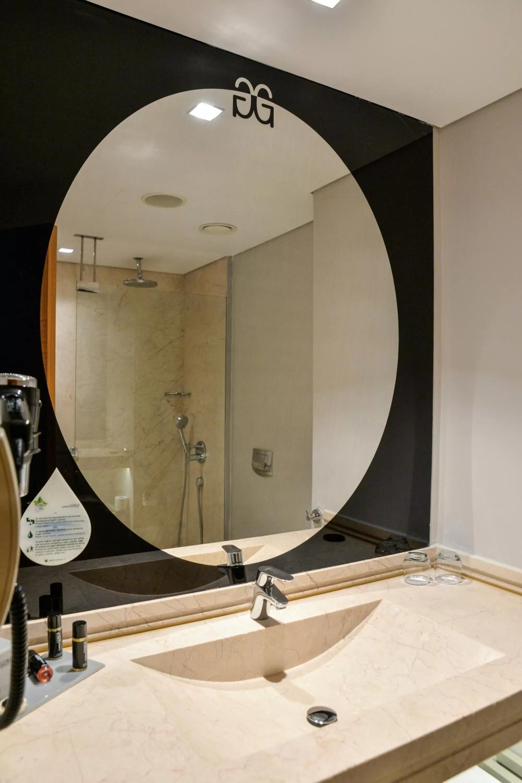 Bathroom in Istanbul Gonen Hotel