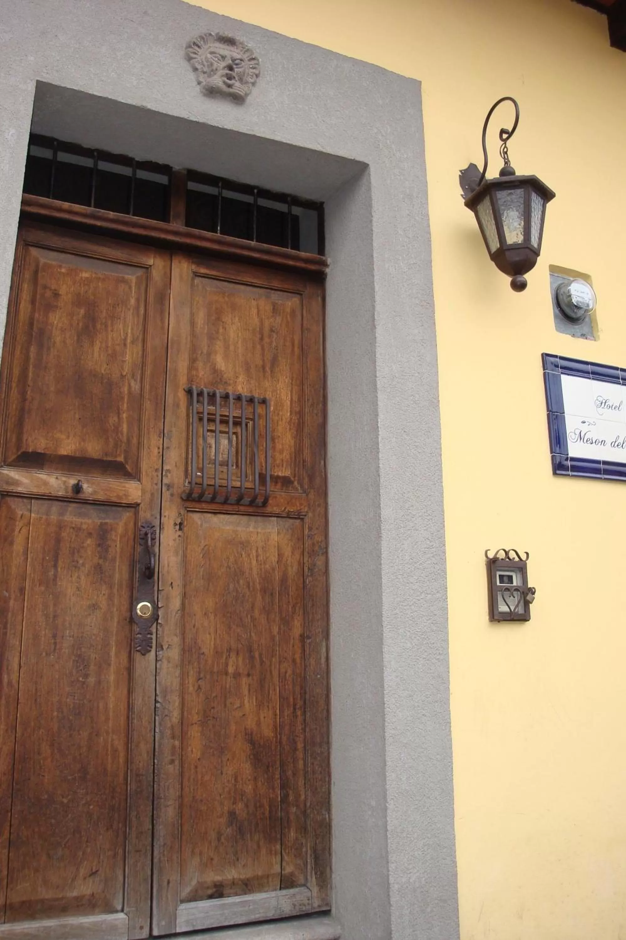 Facade/entrance in Hotel Meson del Valle by AHS