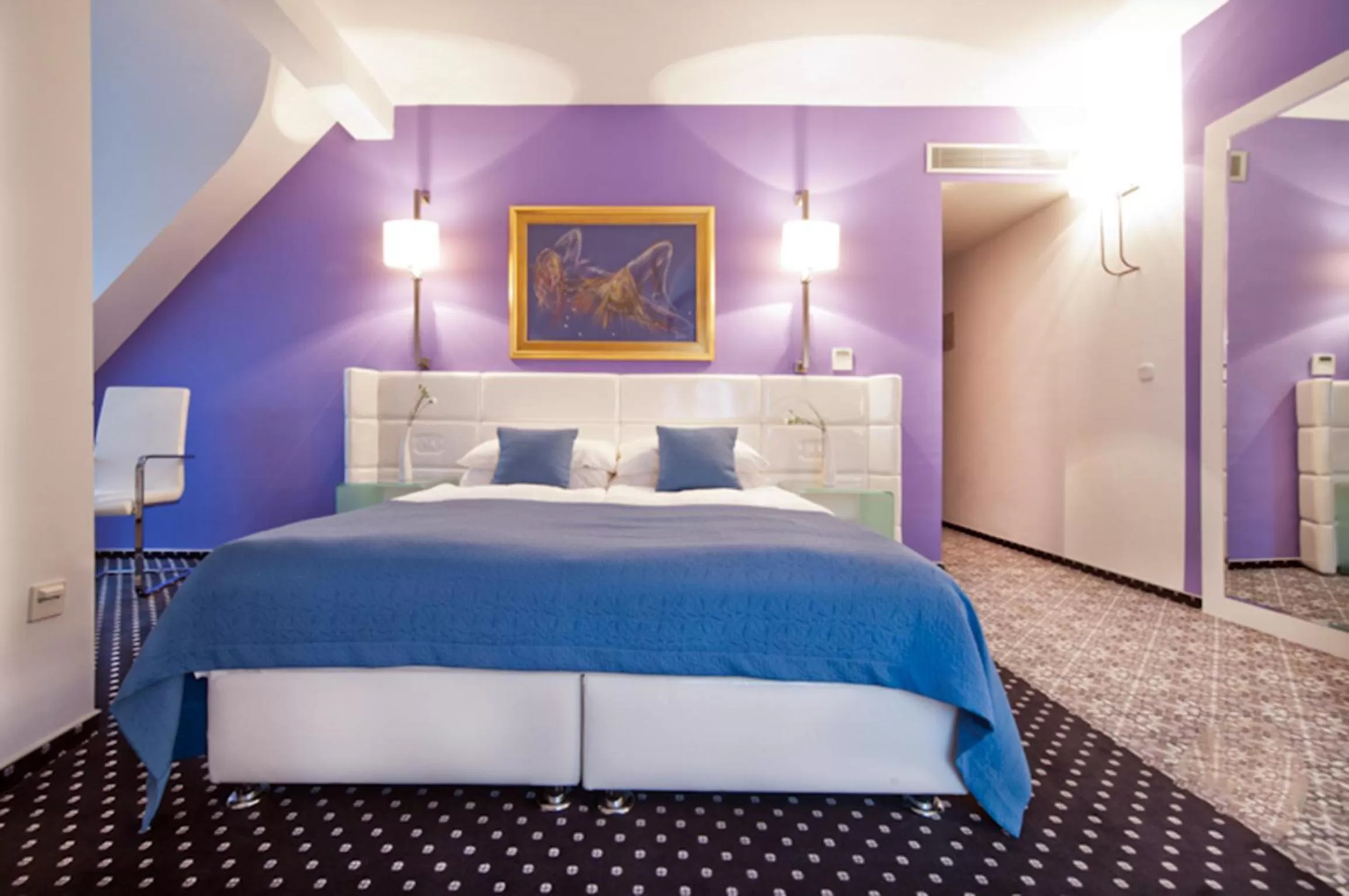 Bed in Hotel Phoenix