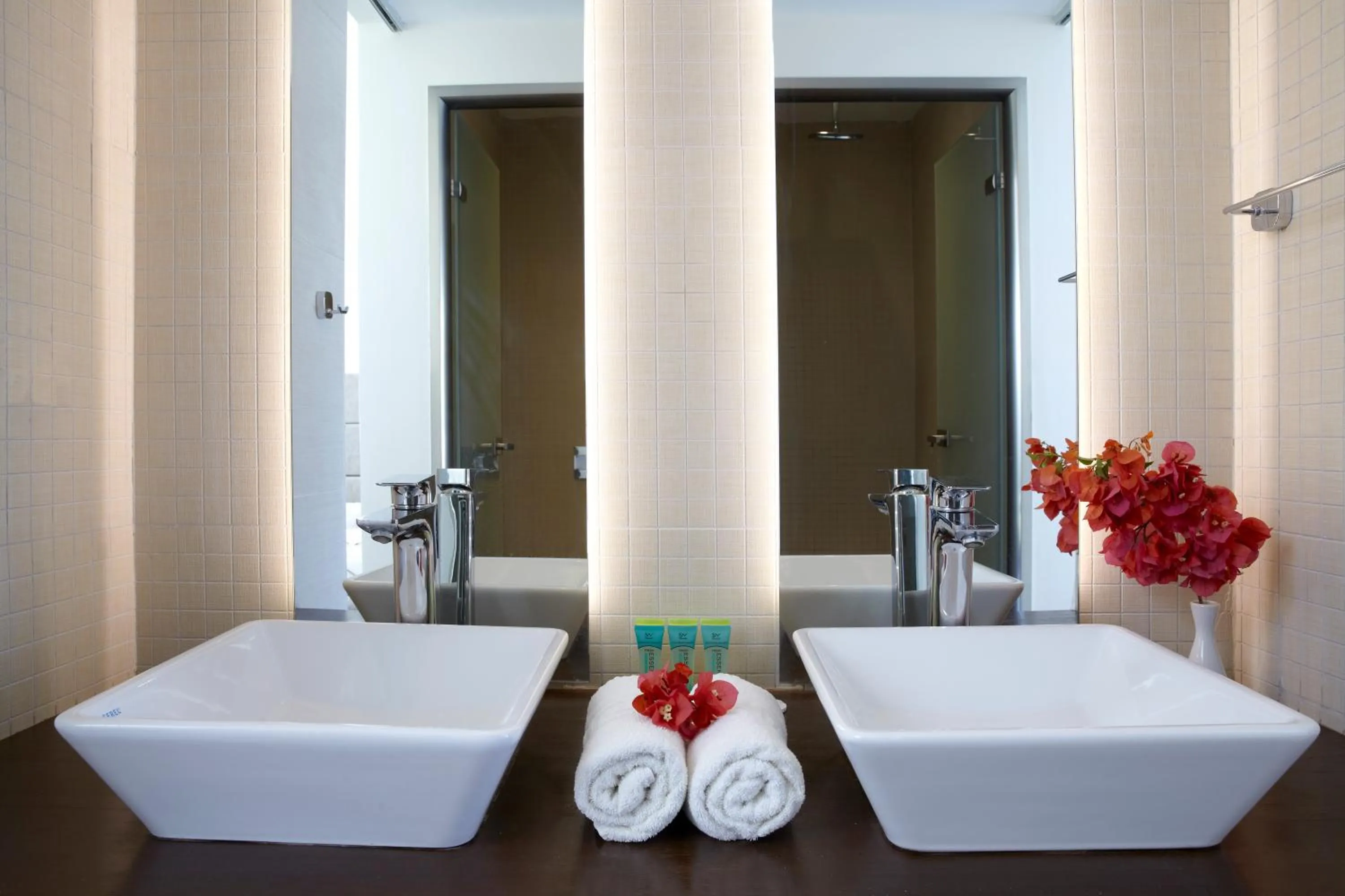 Bathroom in Sunshine Rhodes