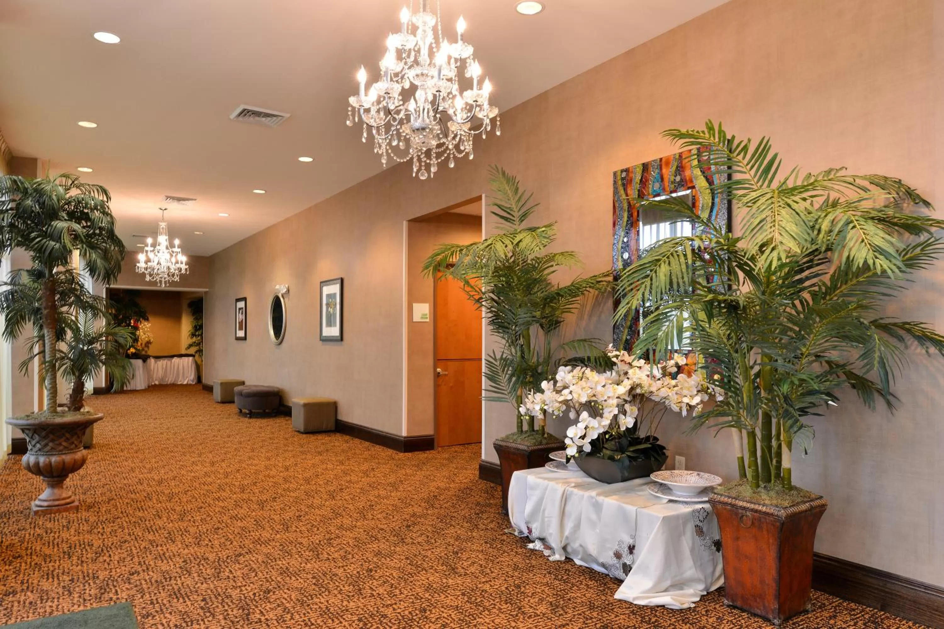 Restaurant/places to eat in Holiday Inn Montgomery South Airport by IHG