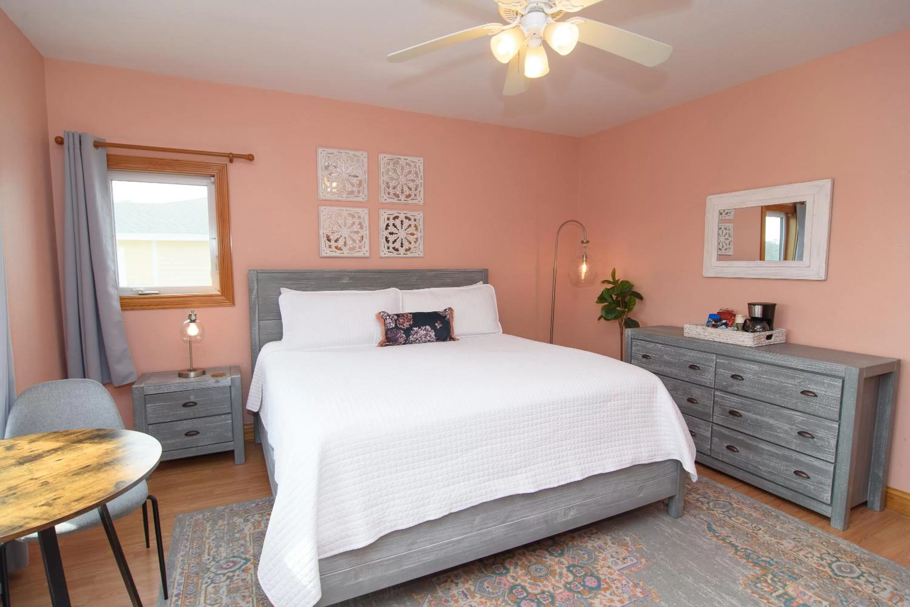 Bed in The Inn on Pamlico Sound