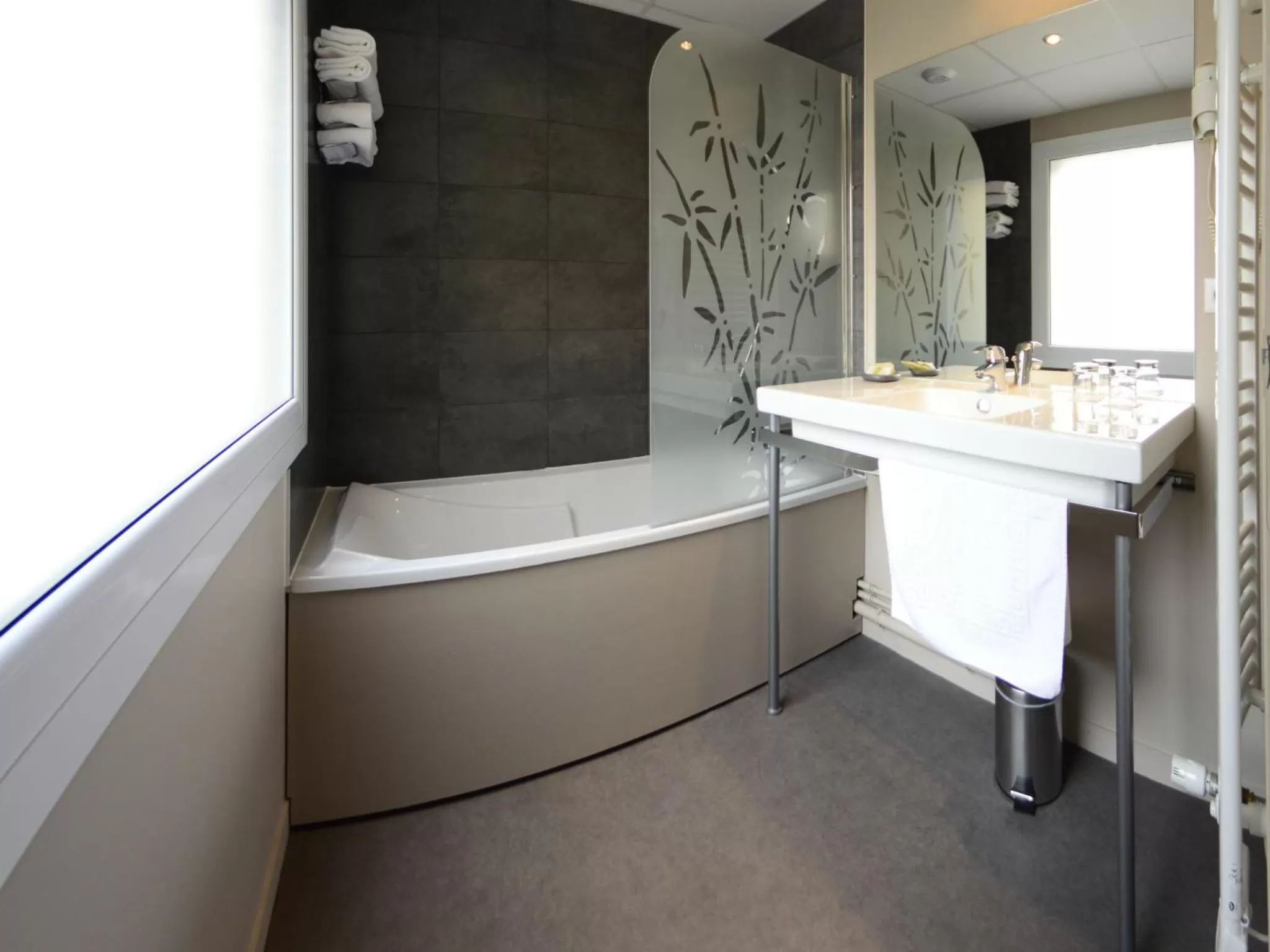 Bathroom in Hotel Les Terrasses