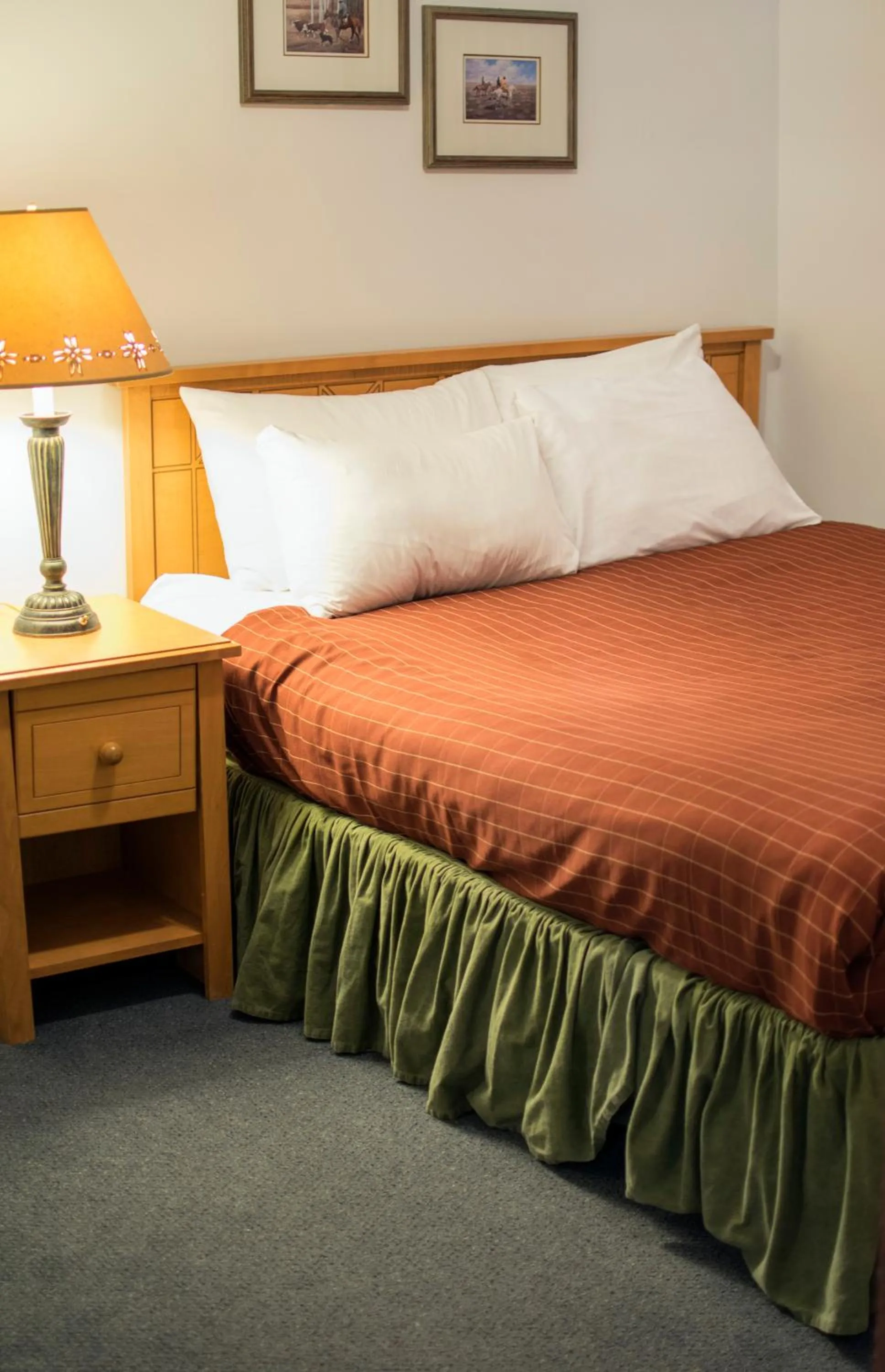 Bed in Aspen Village