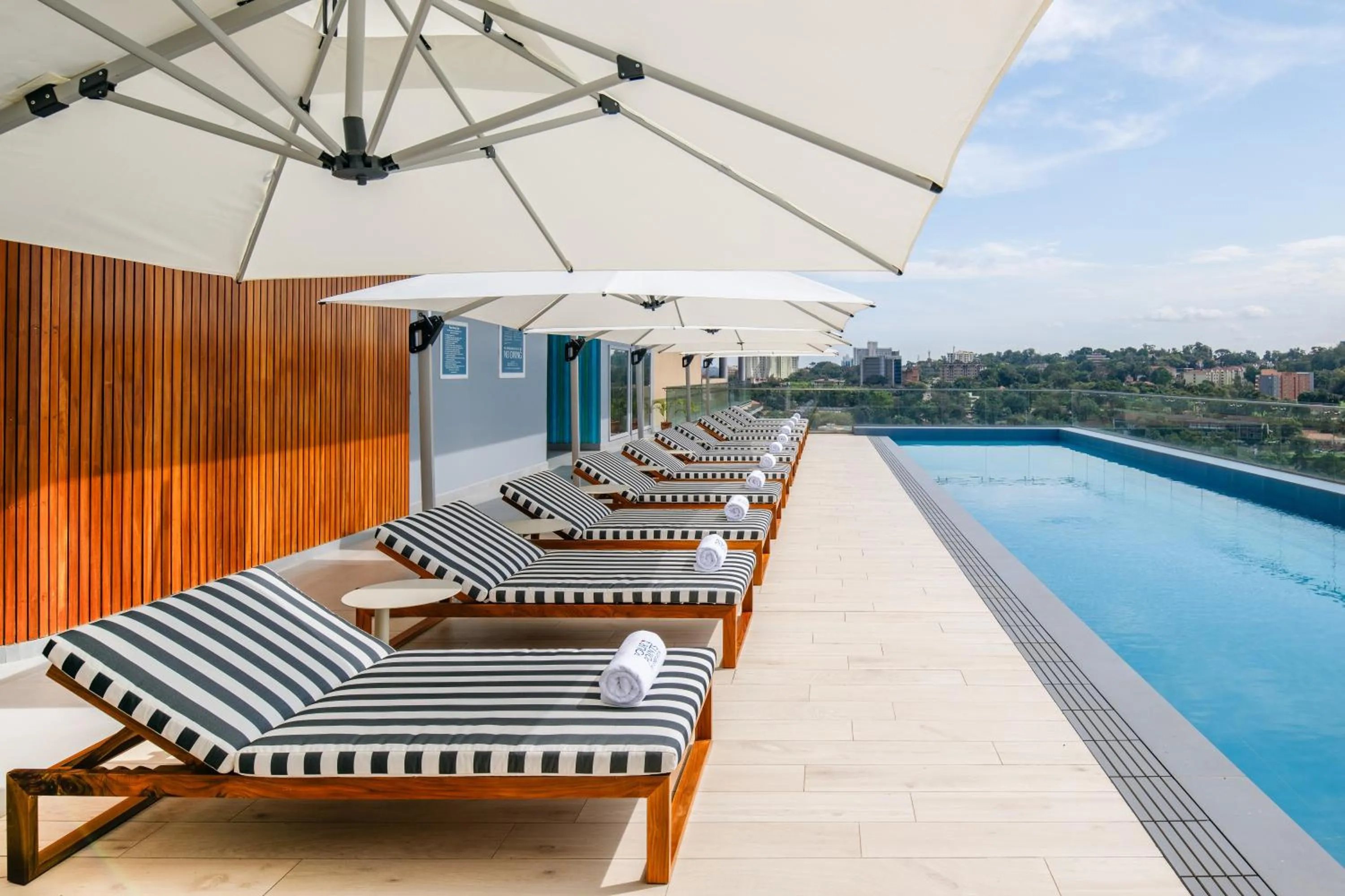 Swimming pool in Four Points by Sheraton Kampala