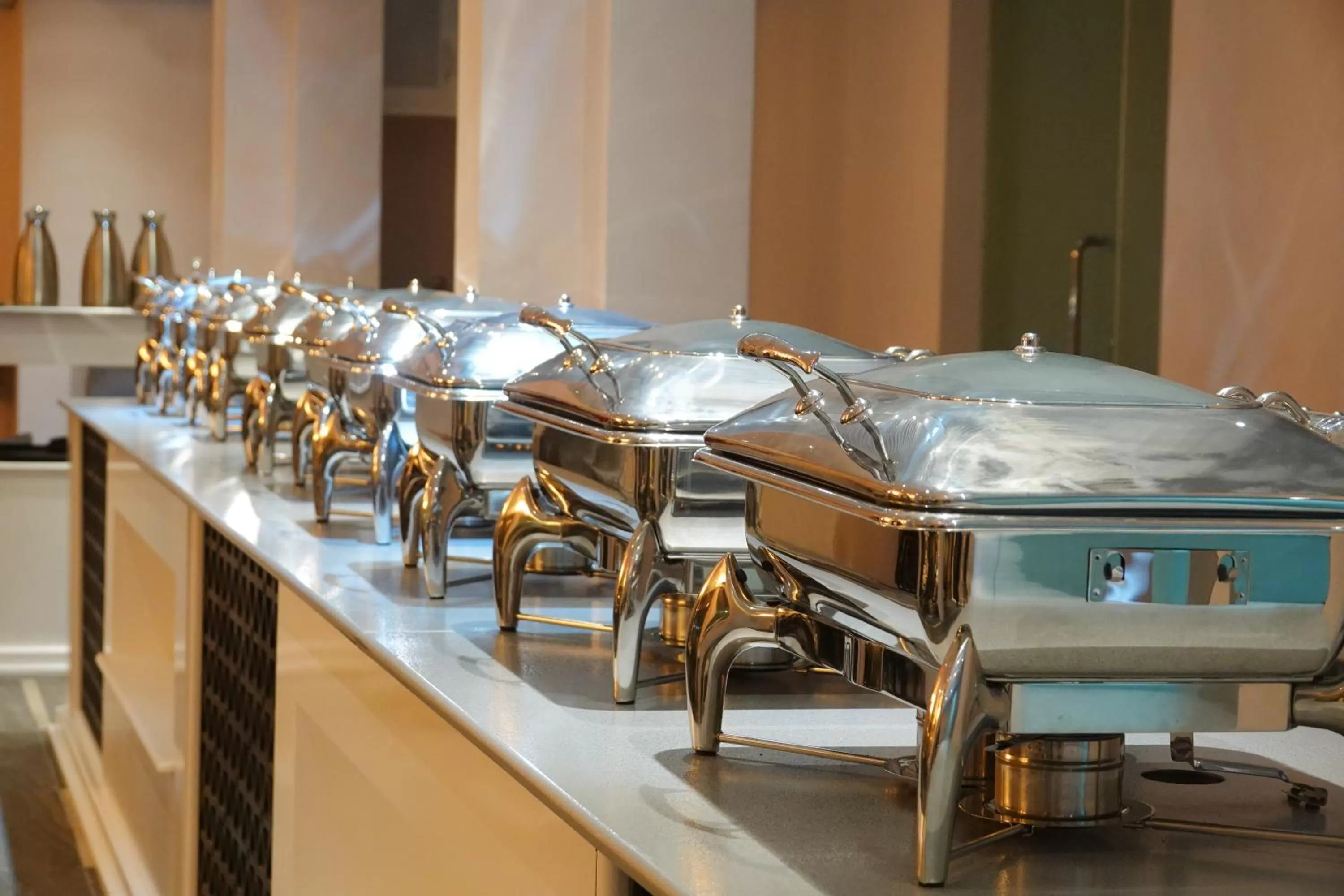 Restaurant/places to eat in Ruvisha Beach Hotel