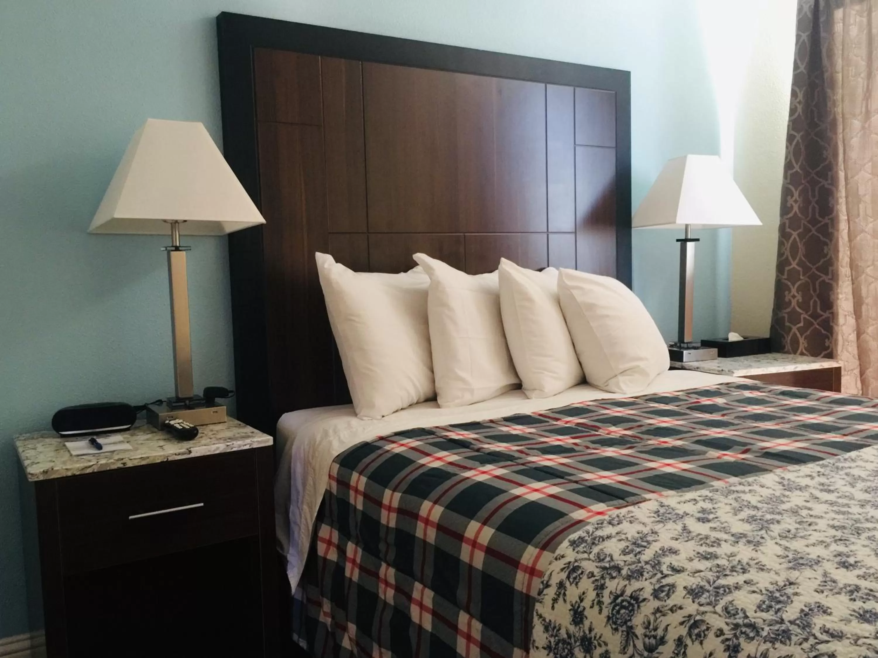 Bed in Dolphin Cove Motel