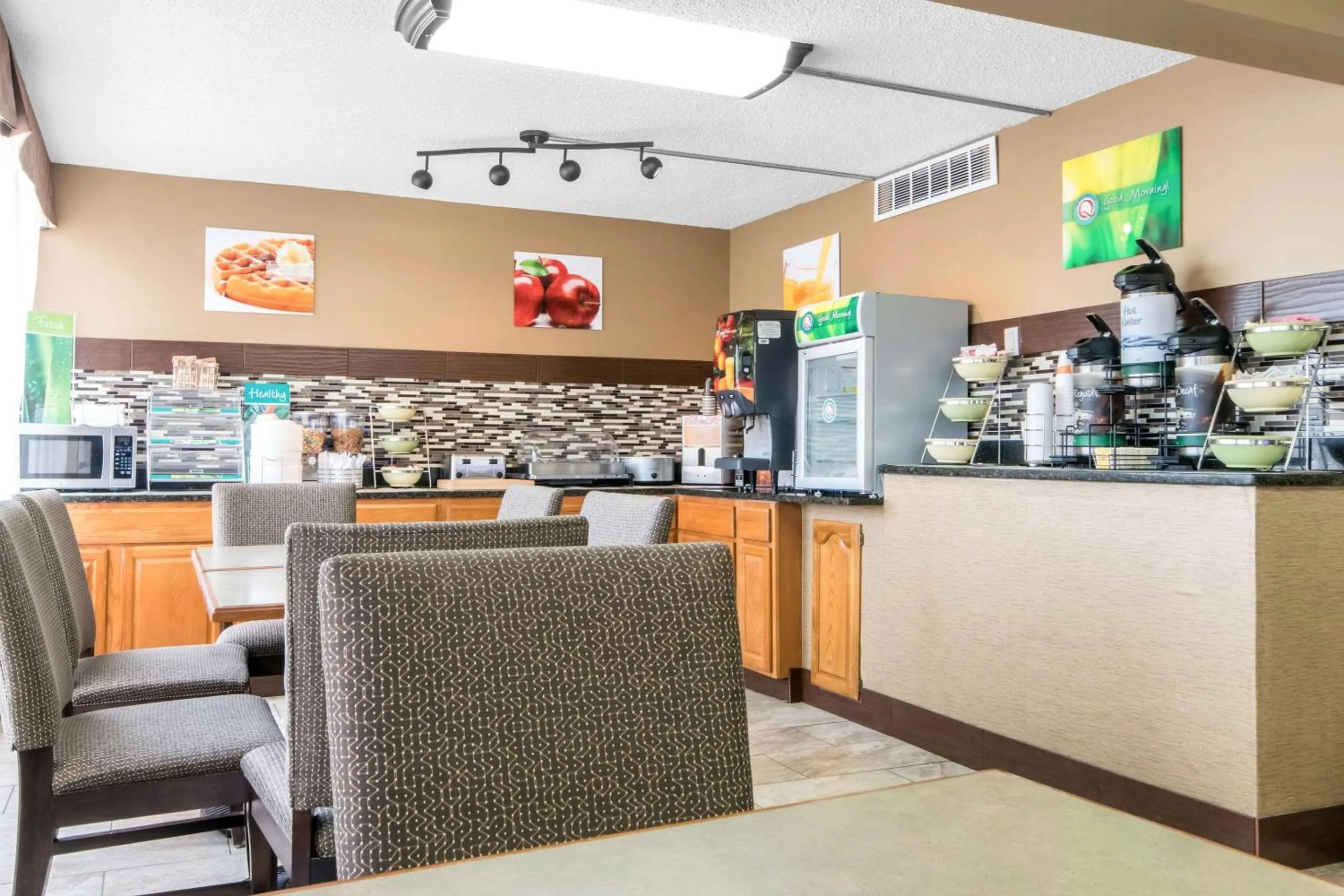 Restaurant/places to eat in Quality Inn & Suites Horse Cave - Cave City