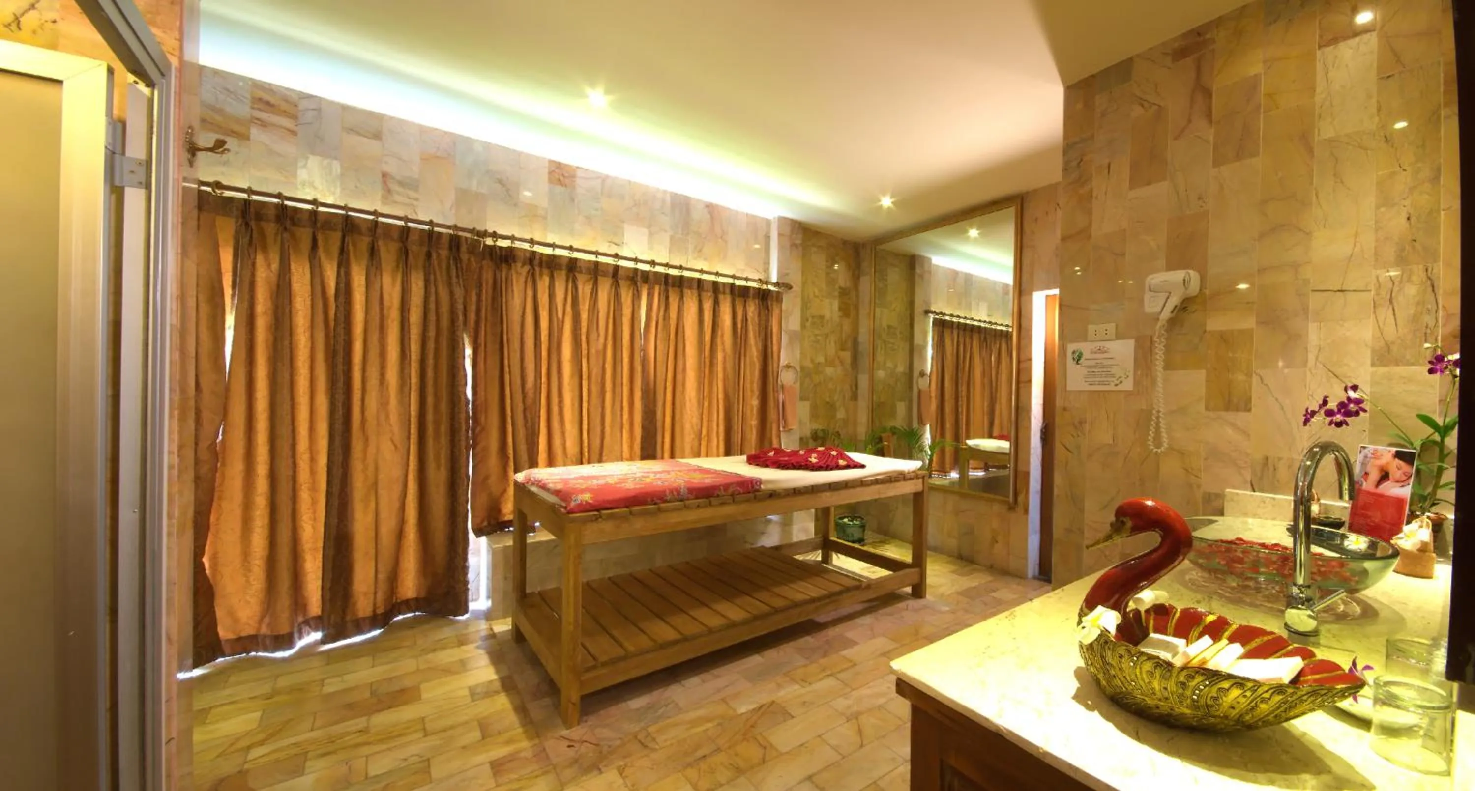 Massage in The Siam Residence Boutique Resort