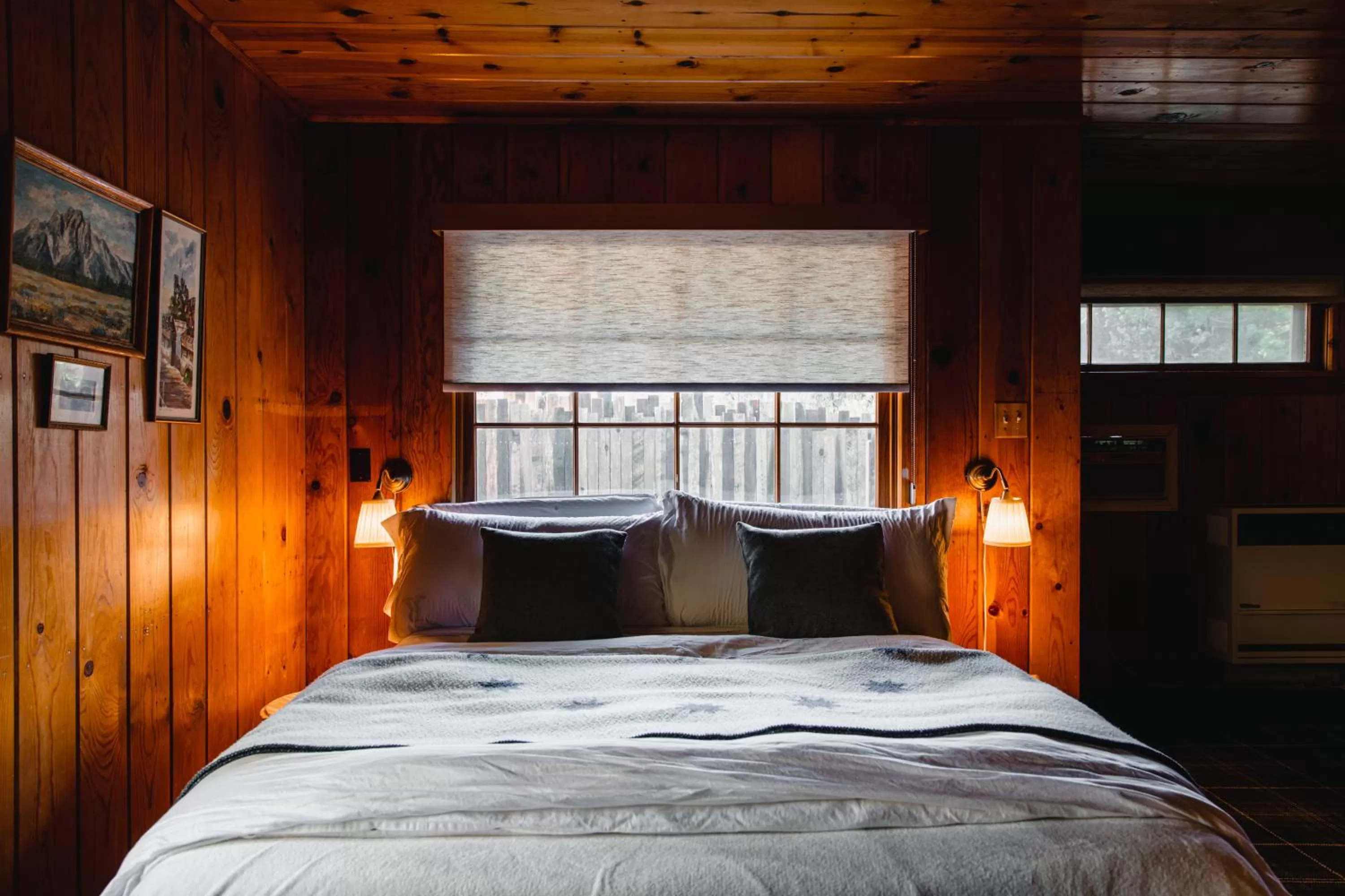 Bed in The Fireside Inn