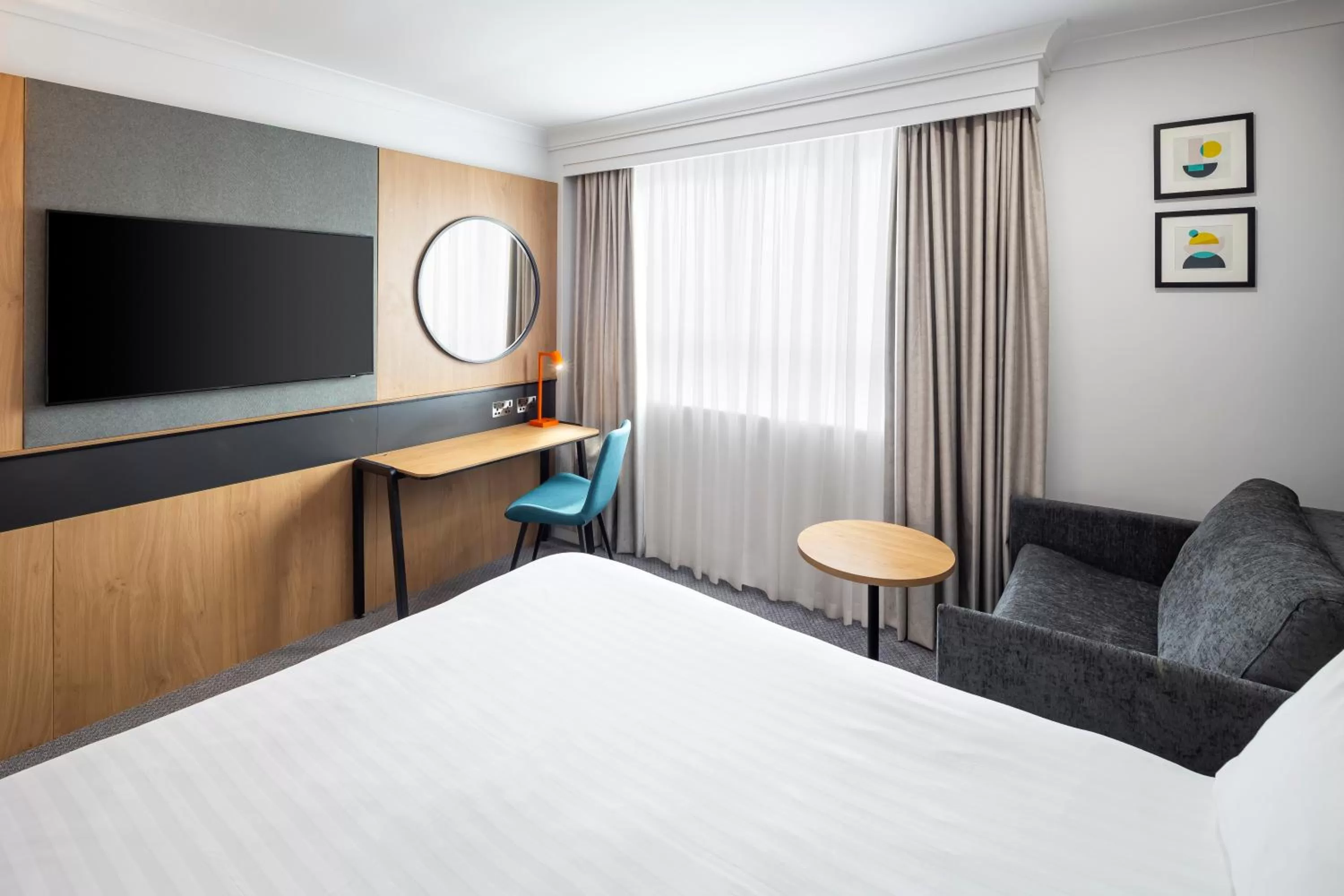 Bed in Holiday Inn London-Bexley by IHG