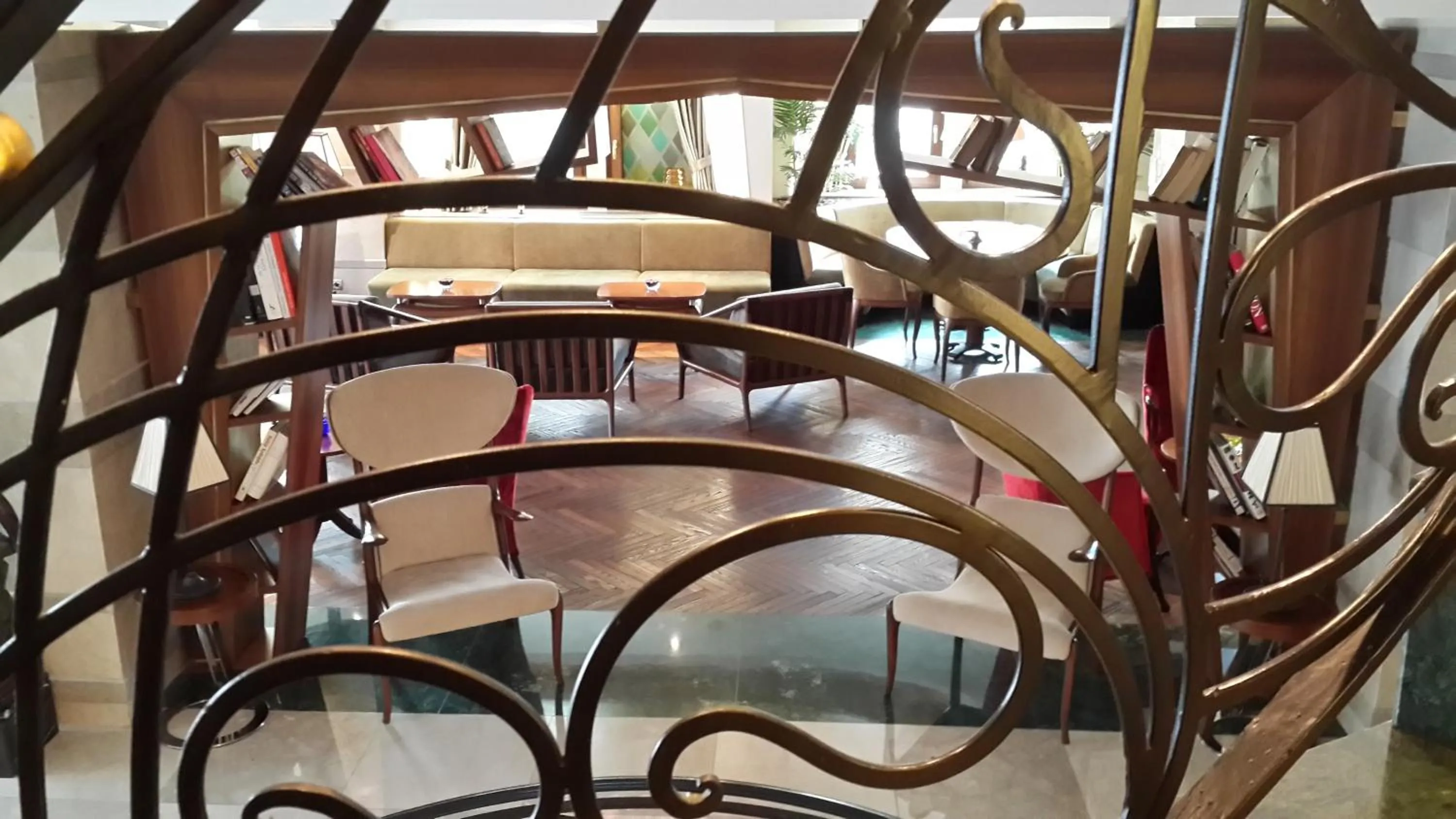 Day in Warwick Ankara