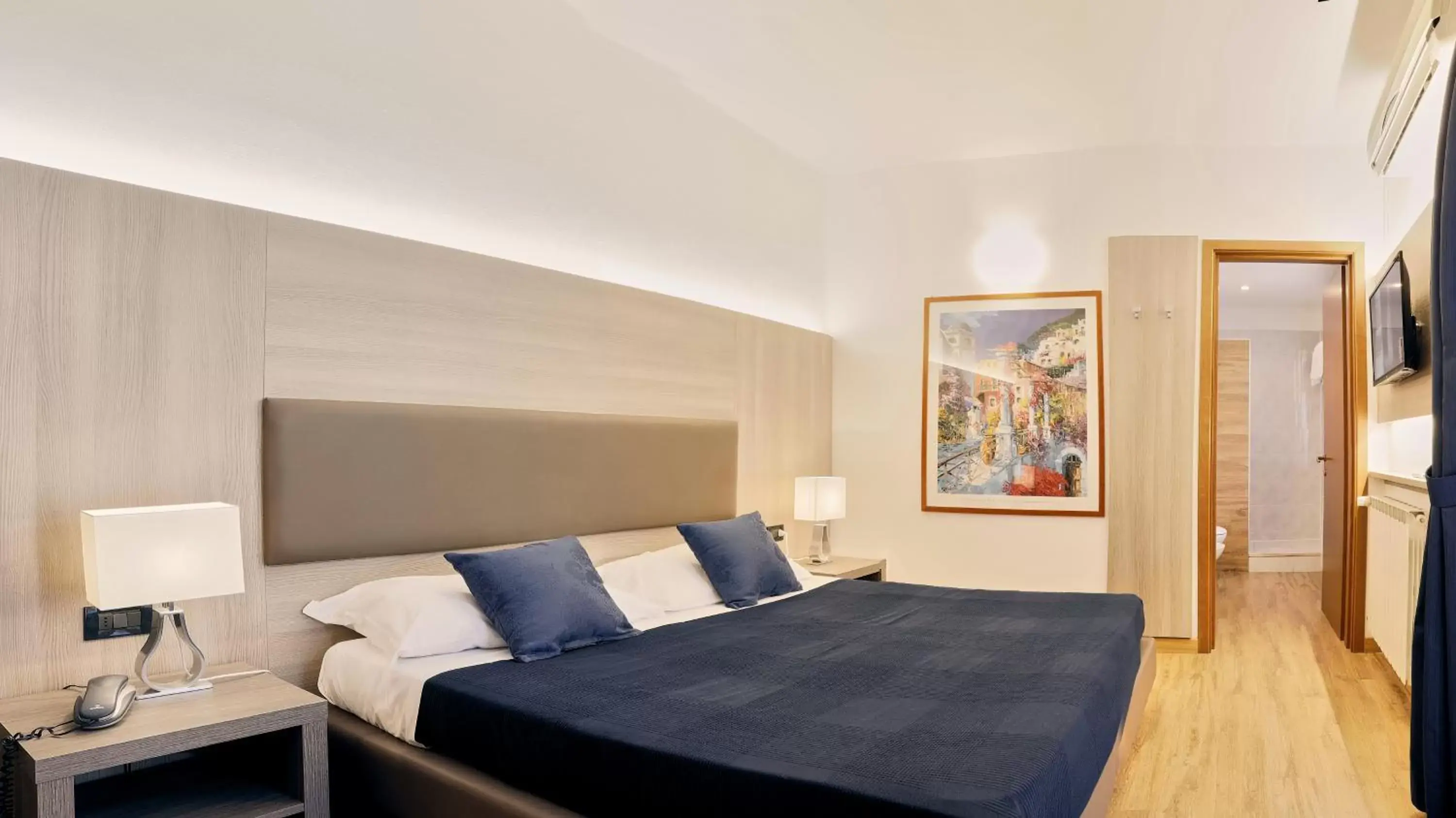 Double or Twin Room in Hotel Roberta Double or Twin Room in Hotel Roberta