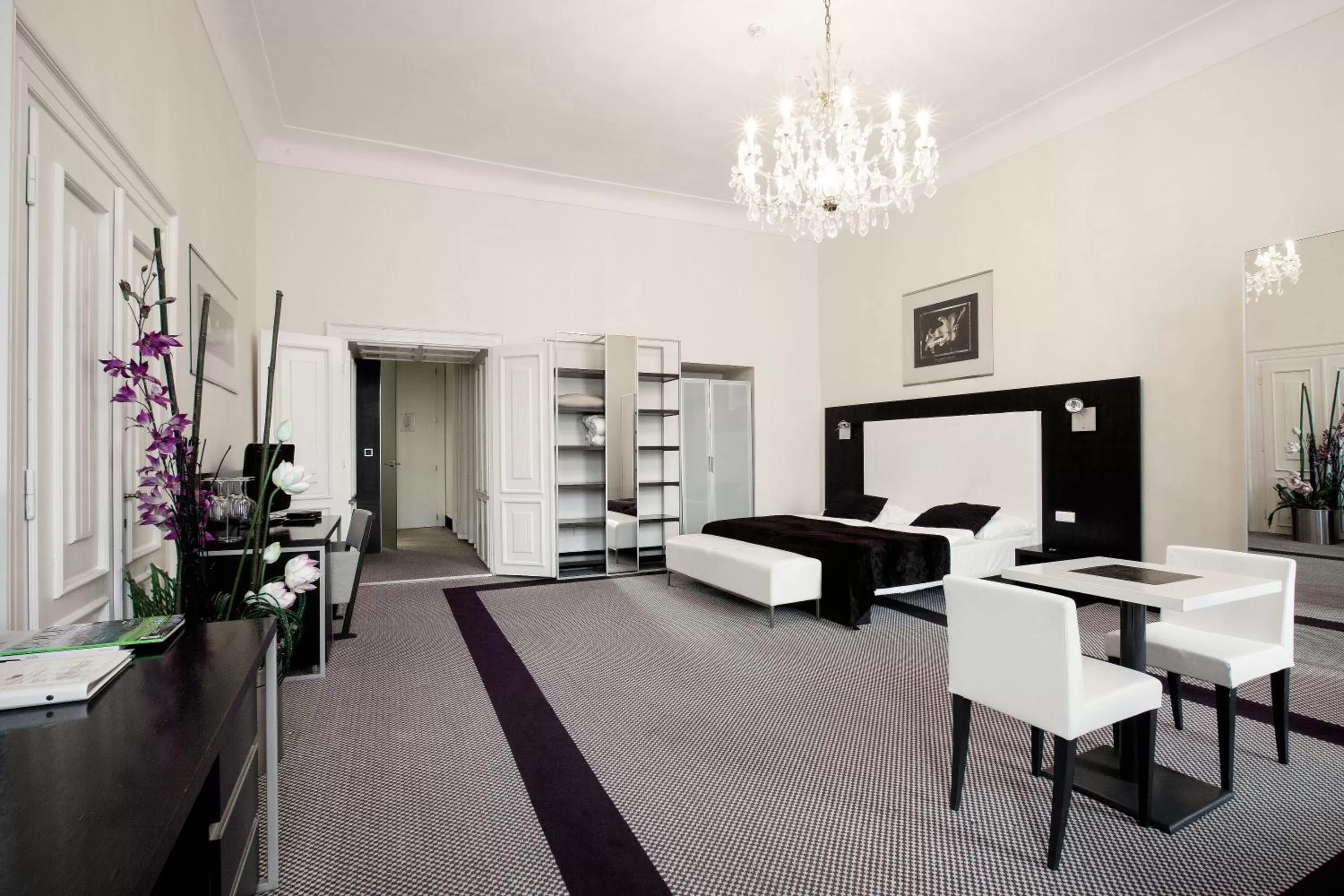 Photo of the whole room in Old Town Square Residence by Emblem