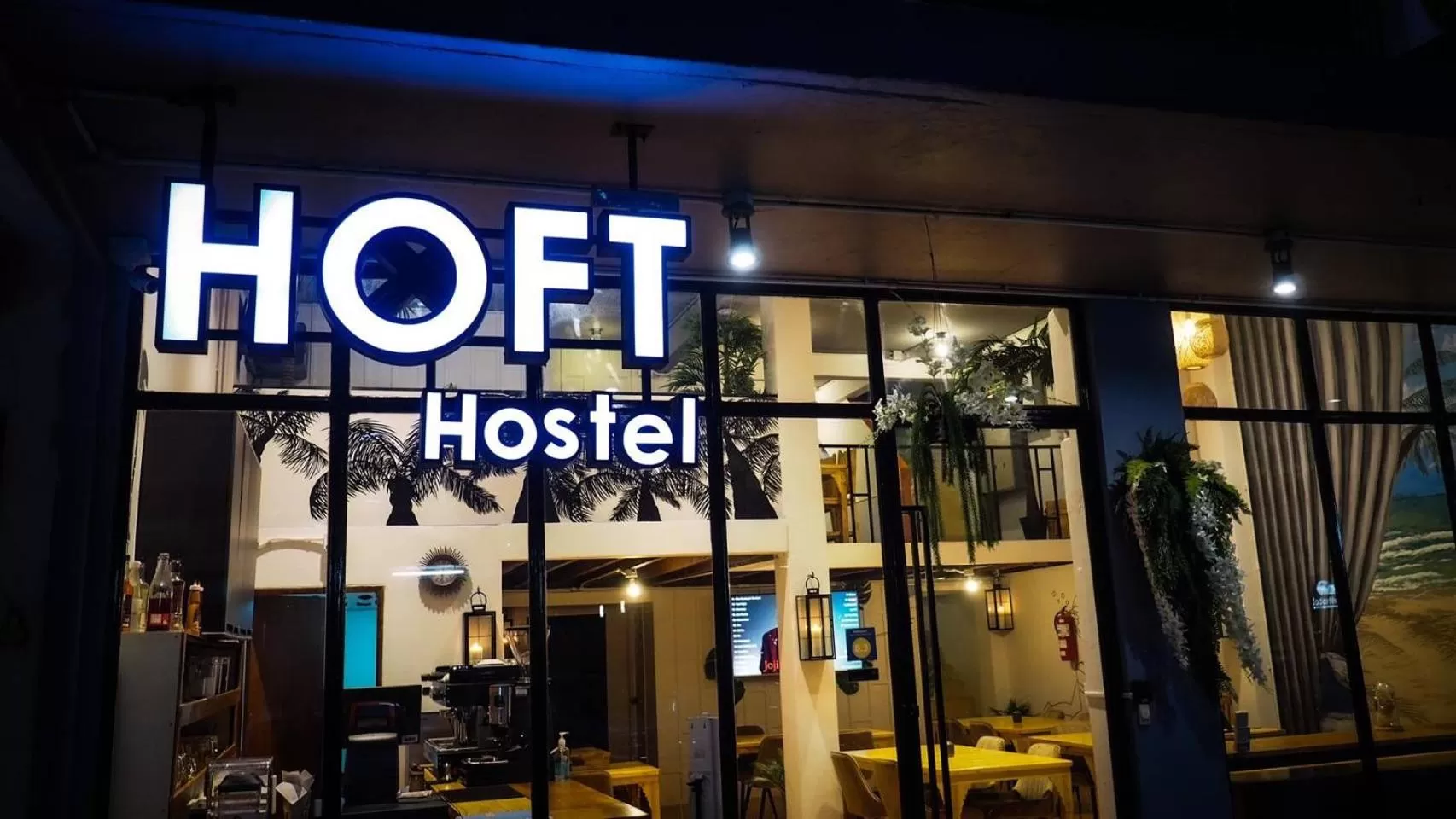 Property building in Hoft Hostel Bangkok