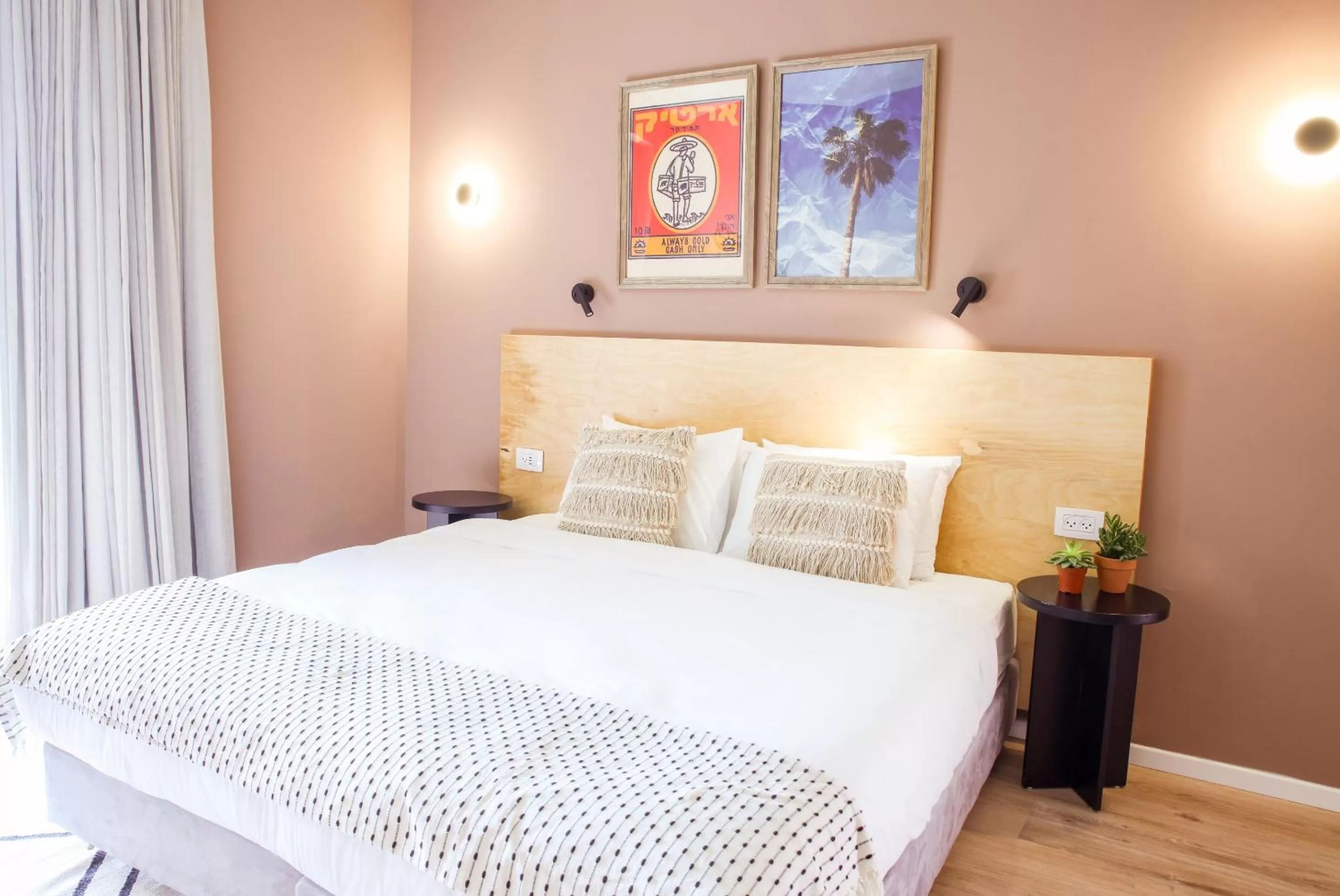 Bed in Selina Tel Aviv Beach