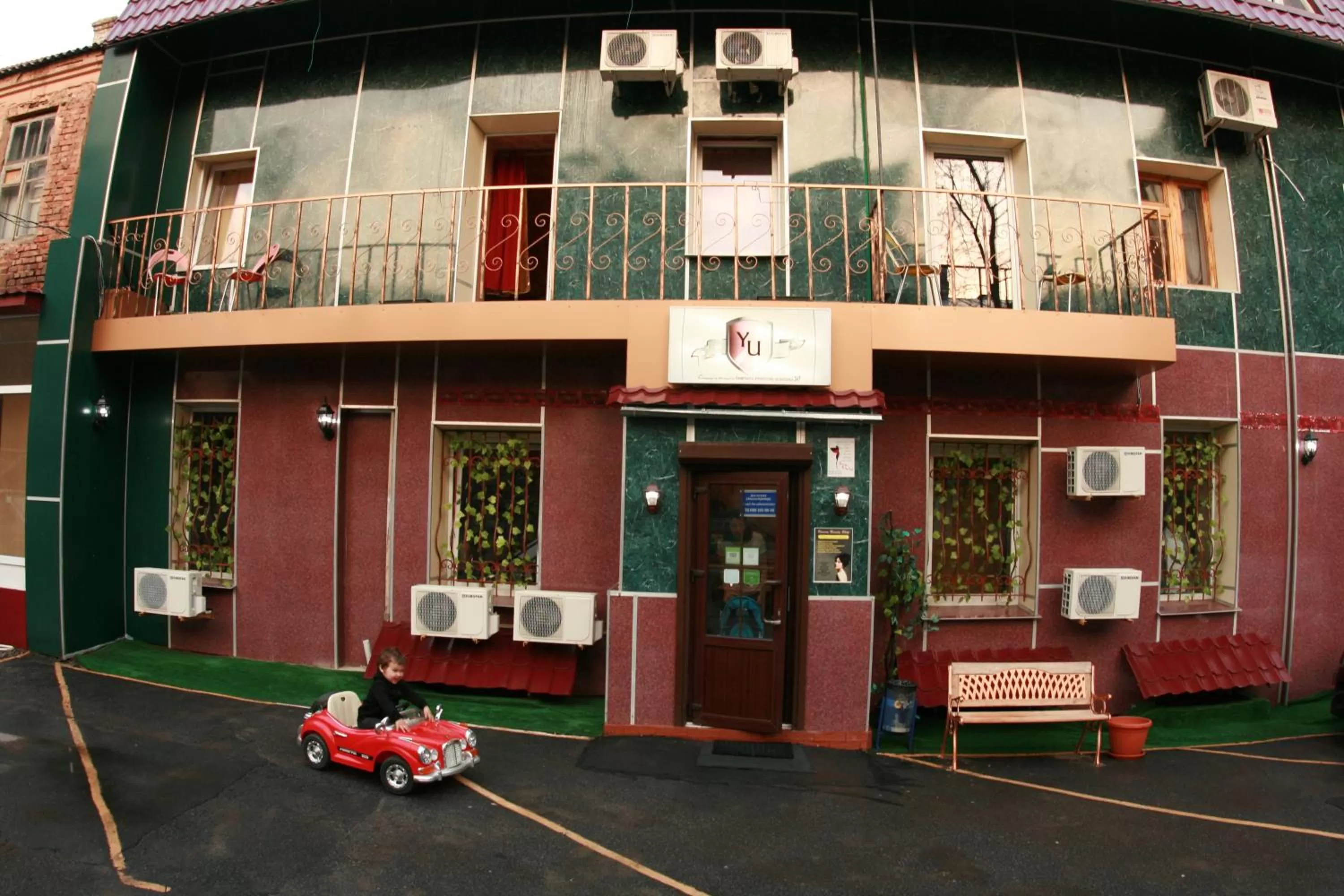 Property building in YELLOW UNLIMITED HOTEL 4