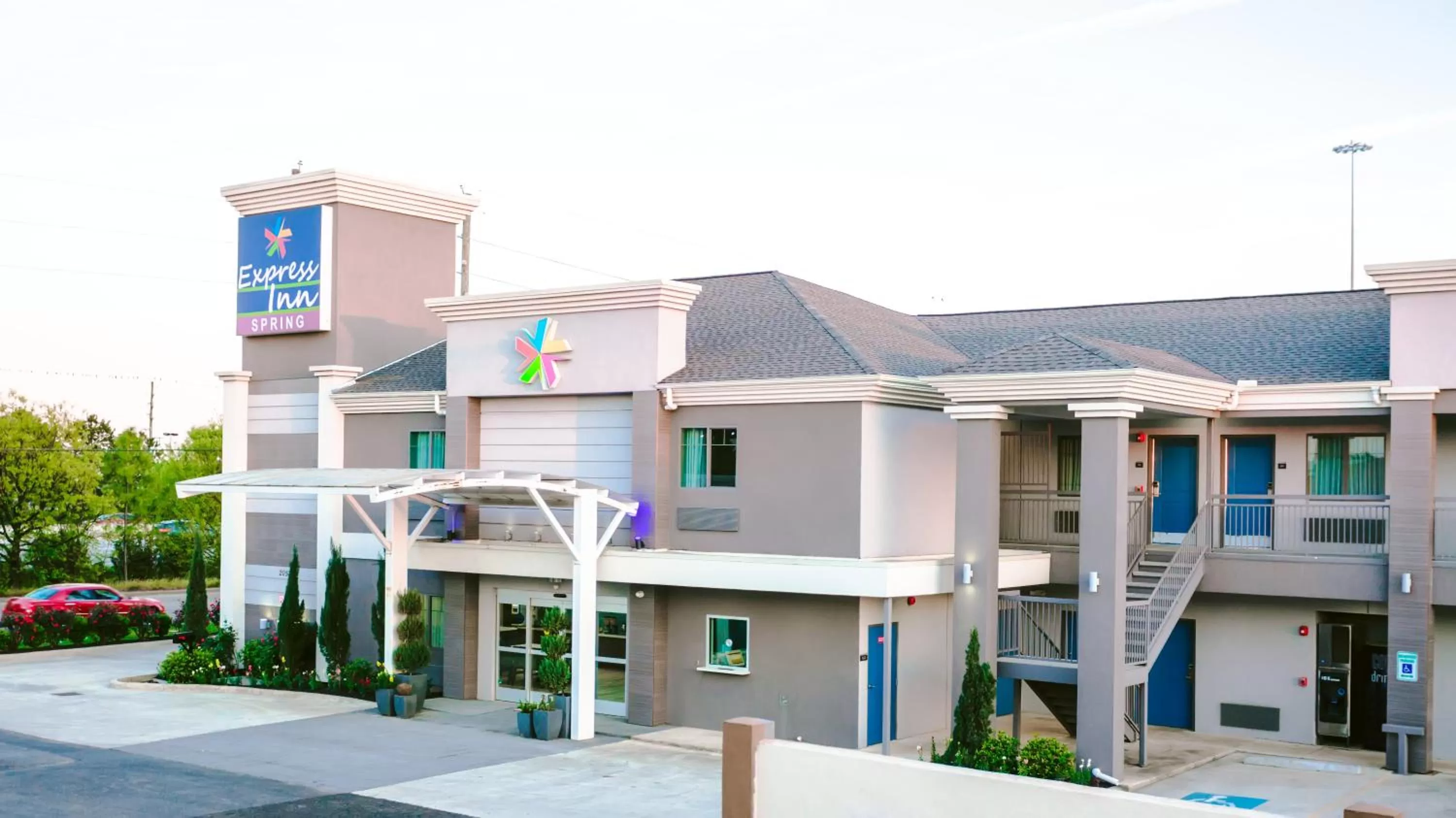 Property building in Express Inn - Spring