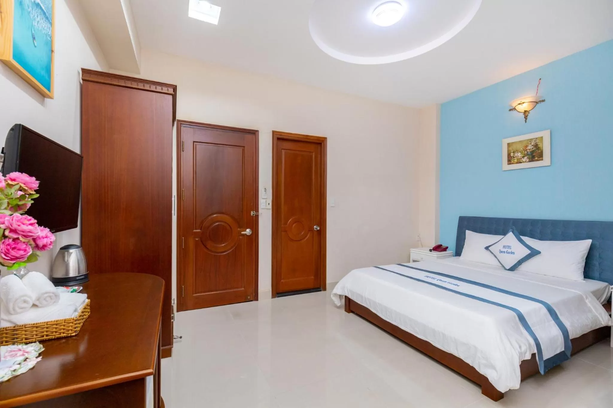 Bed in Queen Garden Hotel & Apartment