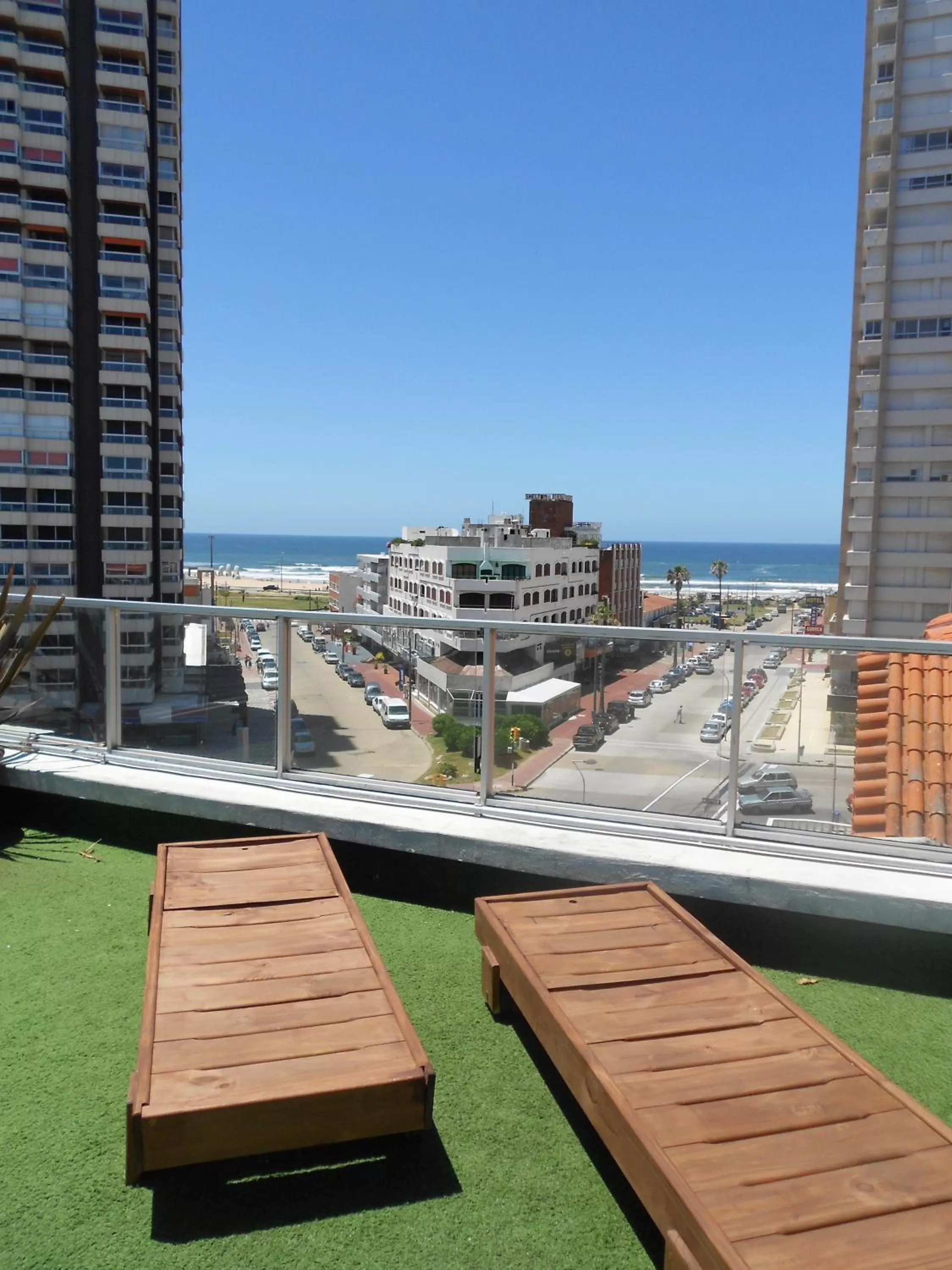 Swimming pool in Tanger Hotel
