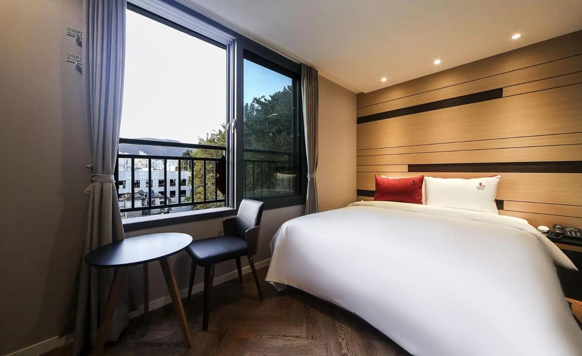 Bed in Maron Hotel Nampo