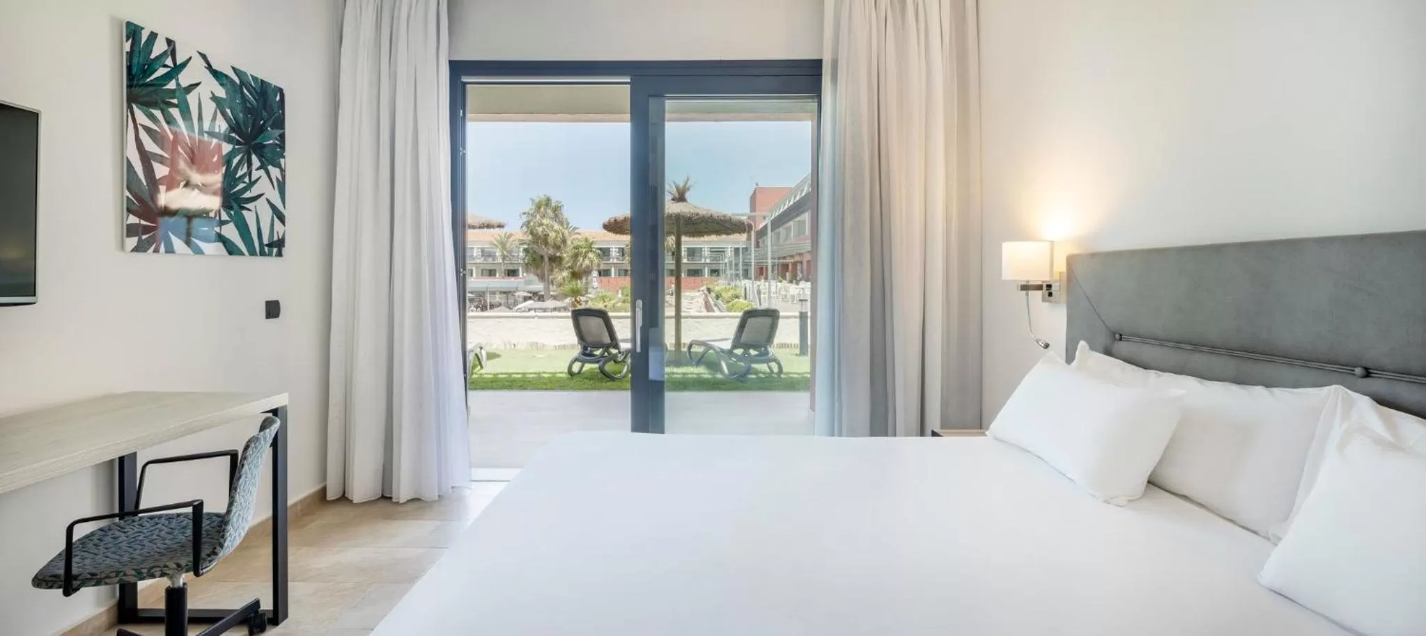 Double Premium garden access in Ilunion Calas de Conil