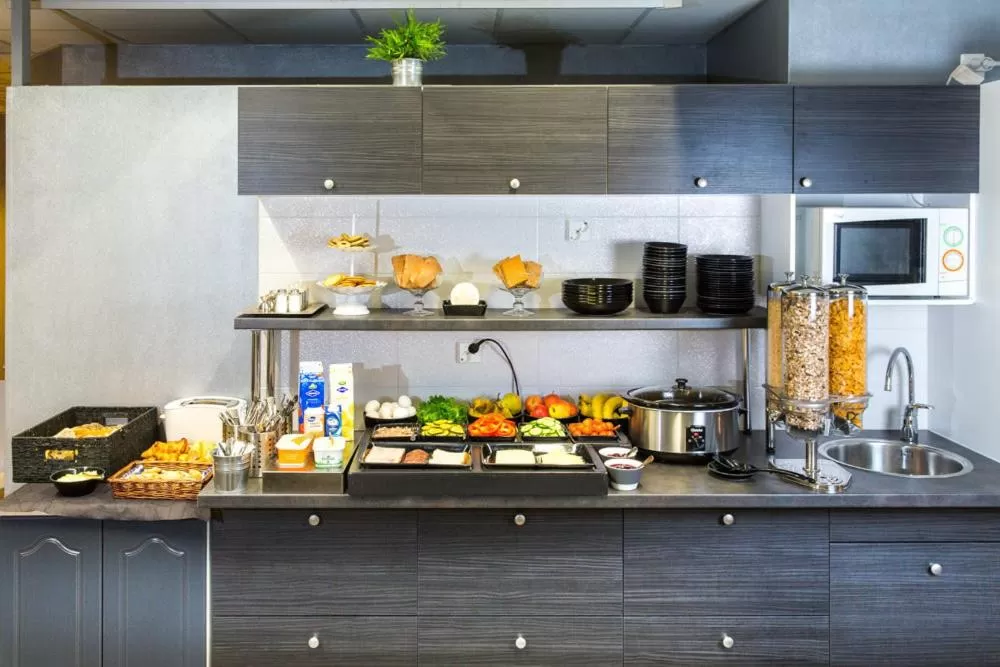 Food in Hotel CityHovi