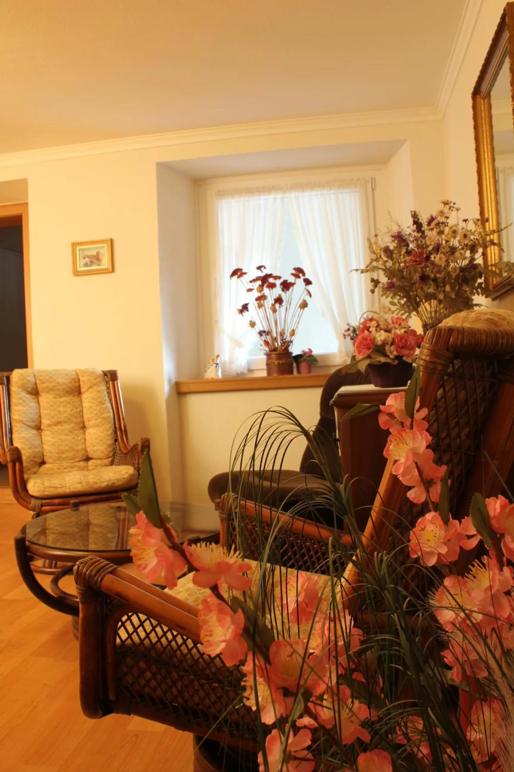 Decorative detail in Adler Post