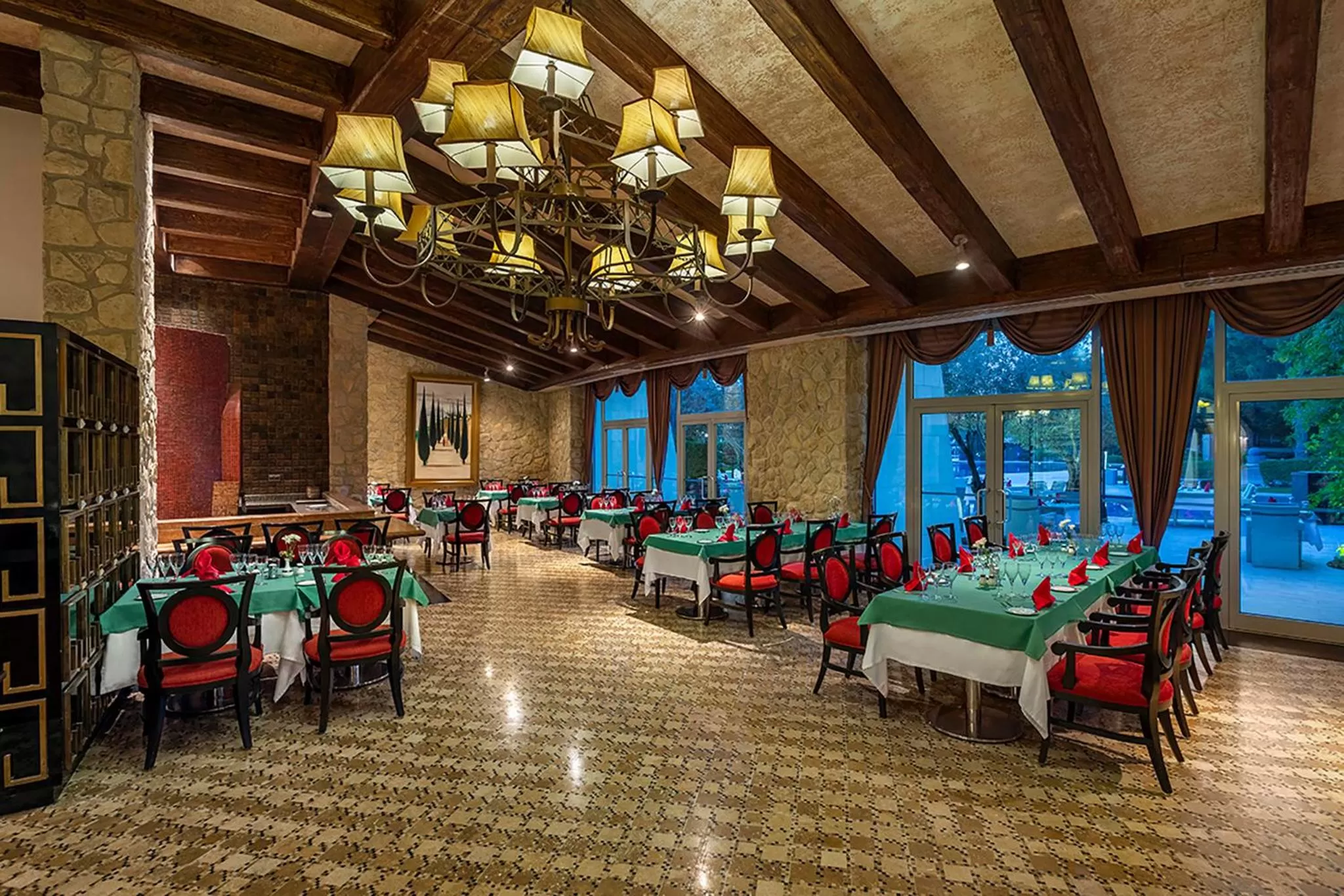 Restaurant/places to eat in Calista Luxury Resort