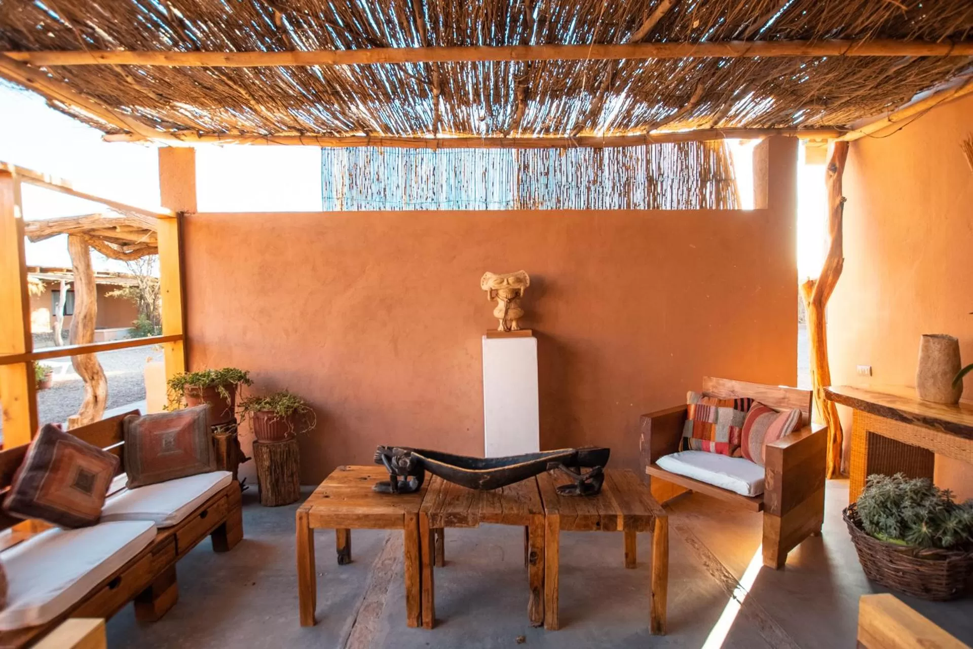 Patio in Hotel Pat'ta Hoiri