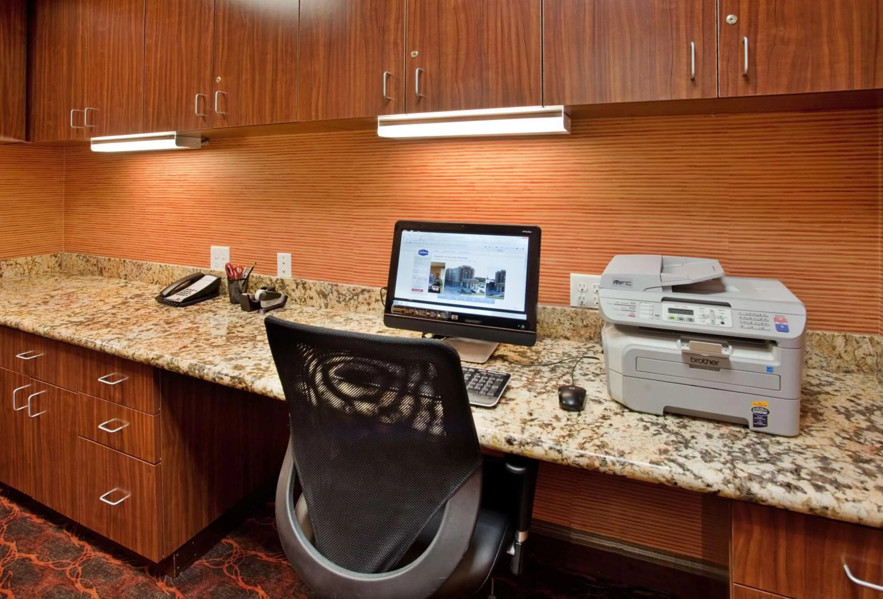 Business facilities in Hampton Inn & Suites Aberdeen