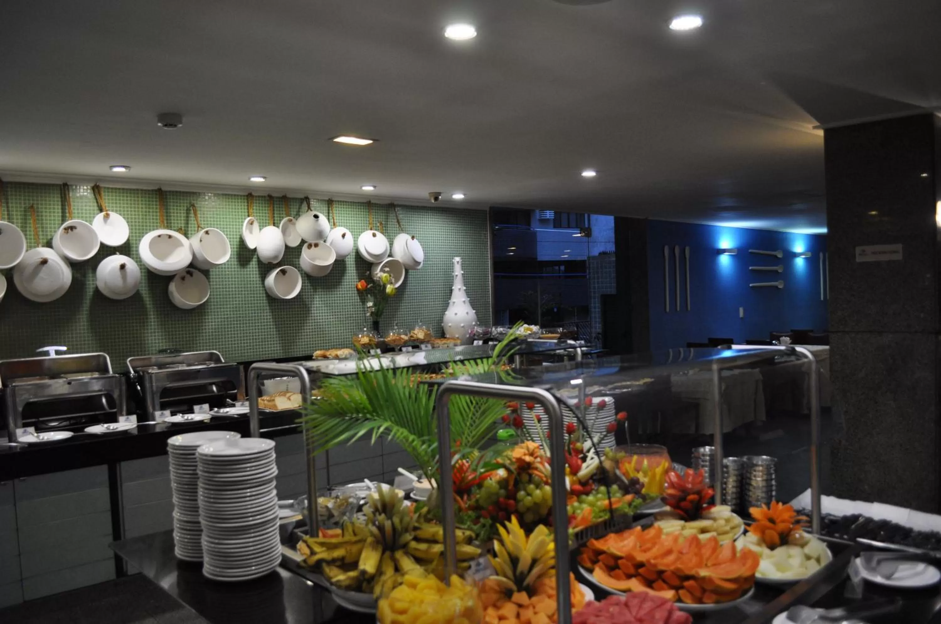 Buffet breakfast in Marante Plaza Hotel