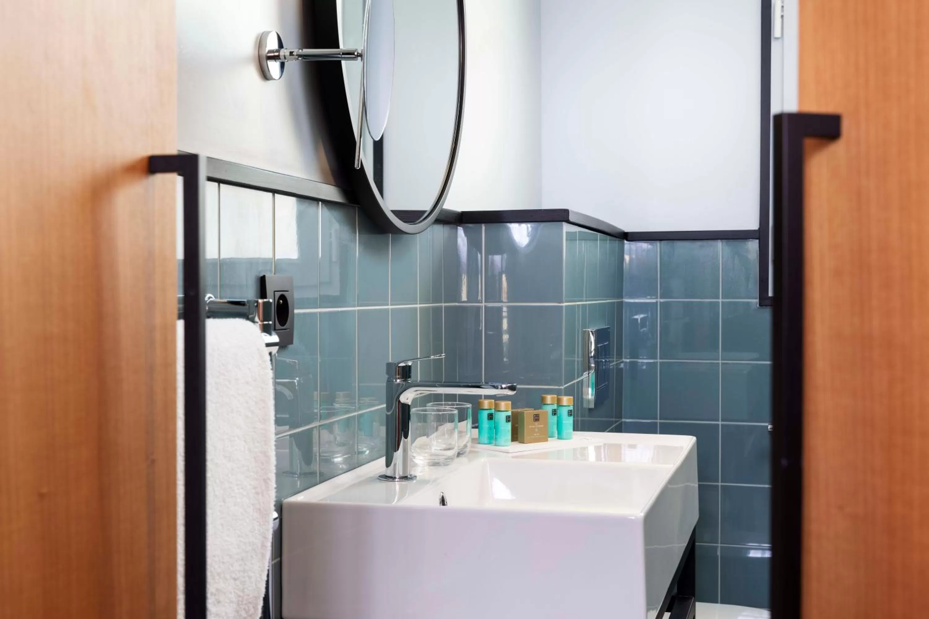 Bathroom in Hotel Le 37 Bis